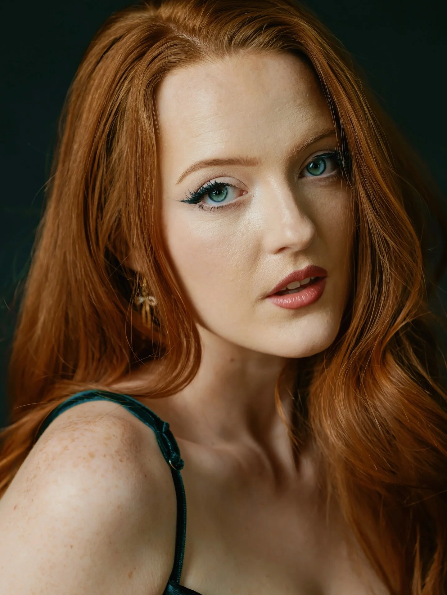 Portraits with @kaitimackenzie in Los Angeles 🤍✨

#portaitphotographer #portrait #ecomm #losangelesphotographer