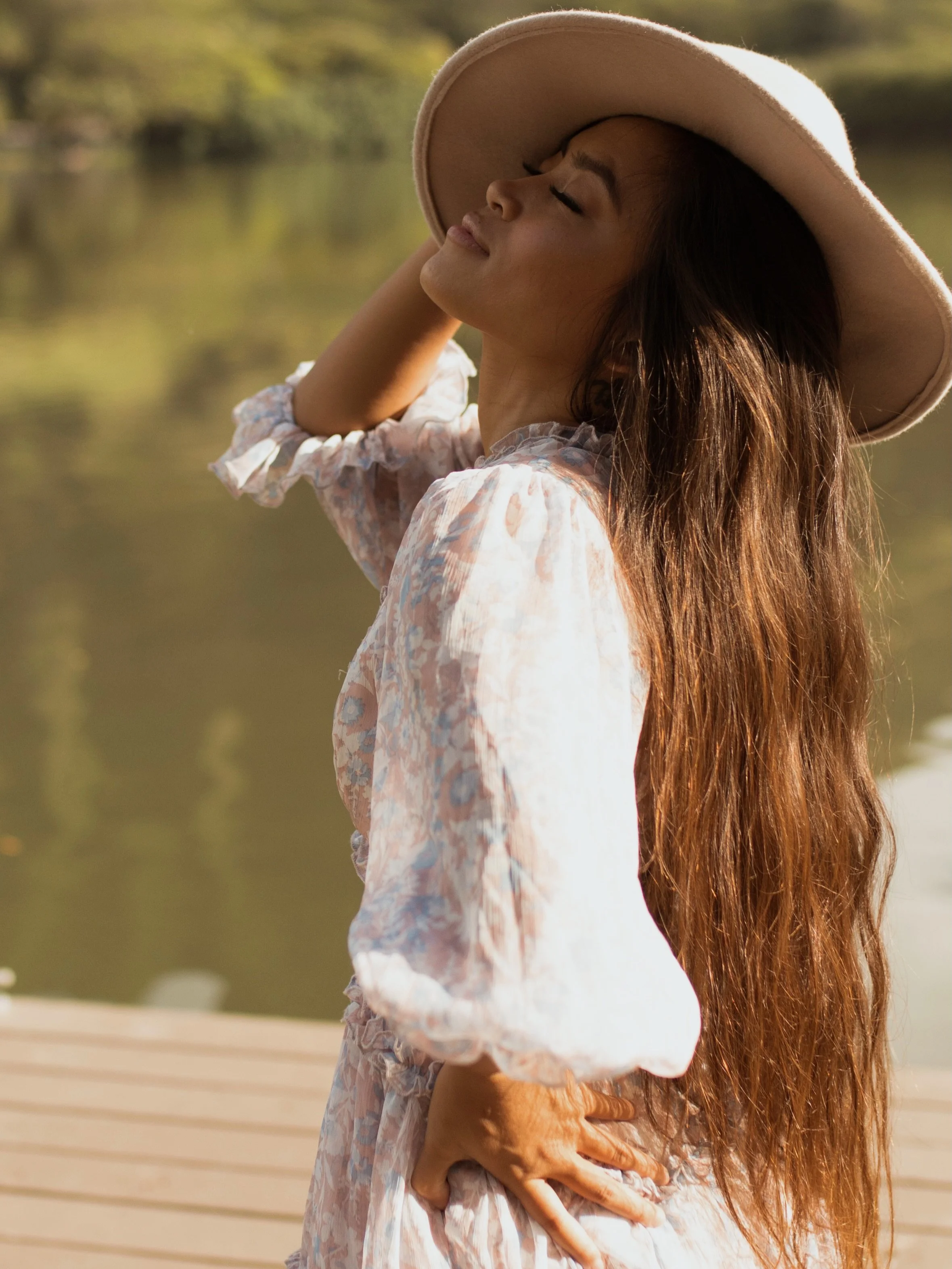Fashion + Hawaii = our favorite kind of shoot 🌊🌺⛰️ #photographer
