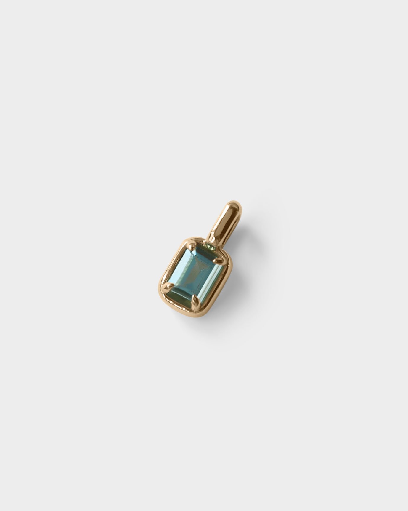 Smith-Pendant-Aquamarine_Gold_01.jpg