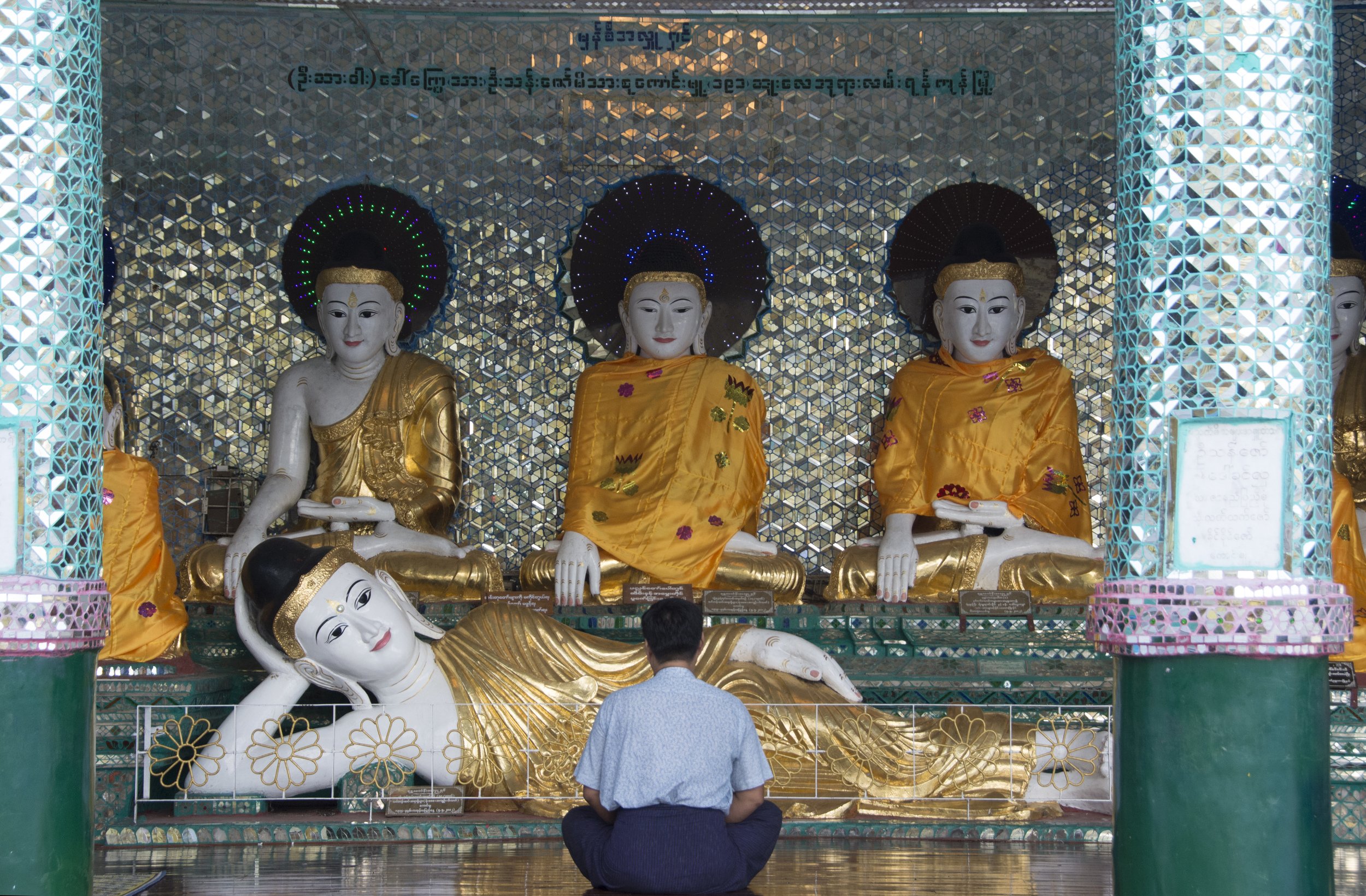 Shwedagon+2.jpeg