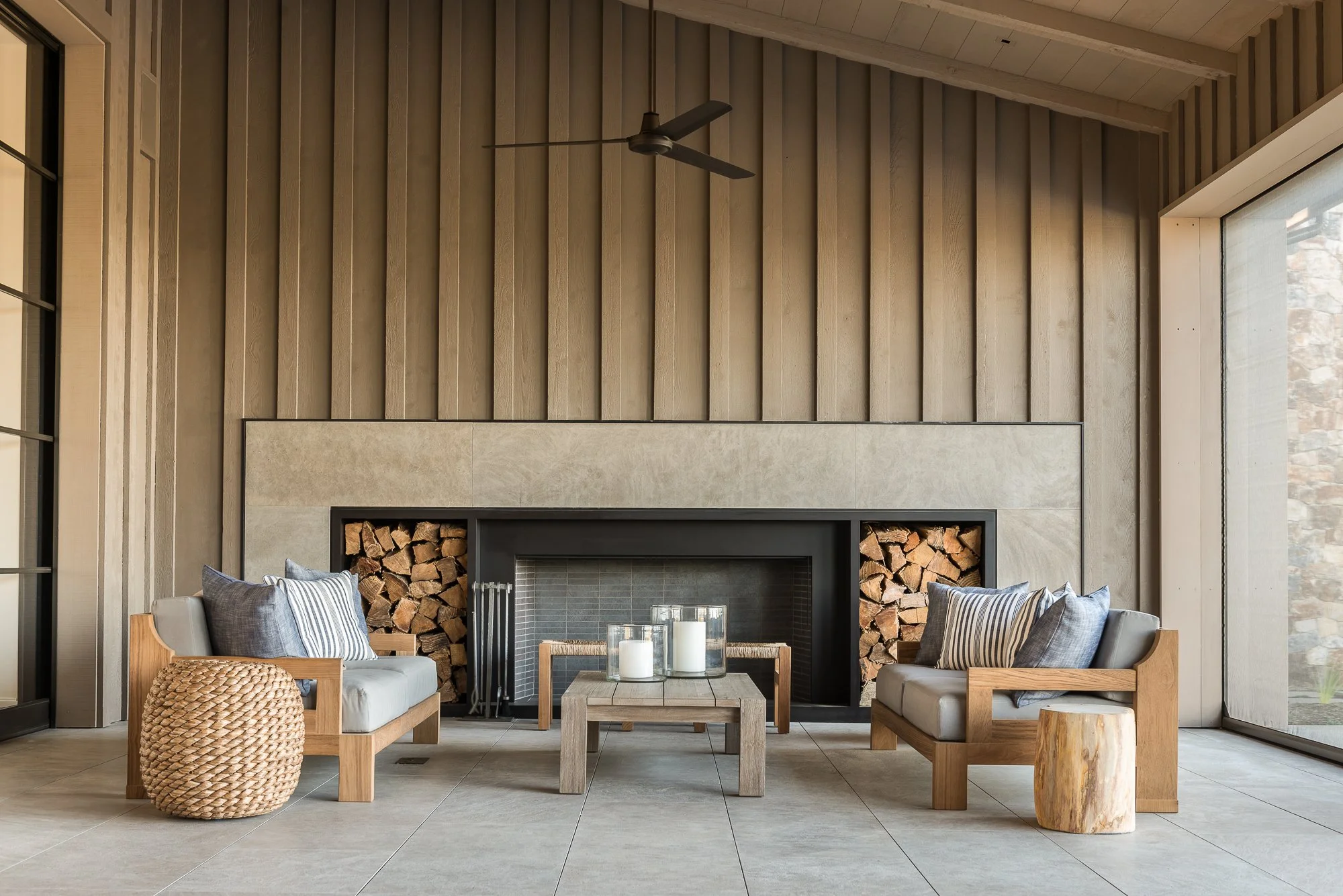 Napa-Valley-Mountain-Estate-Lounge.jpg