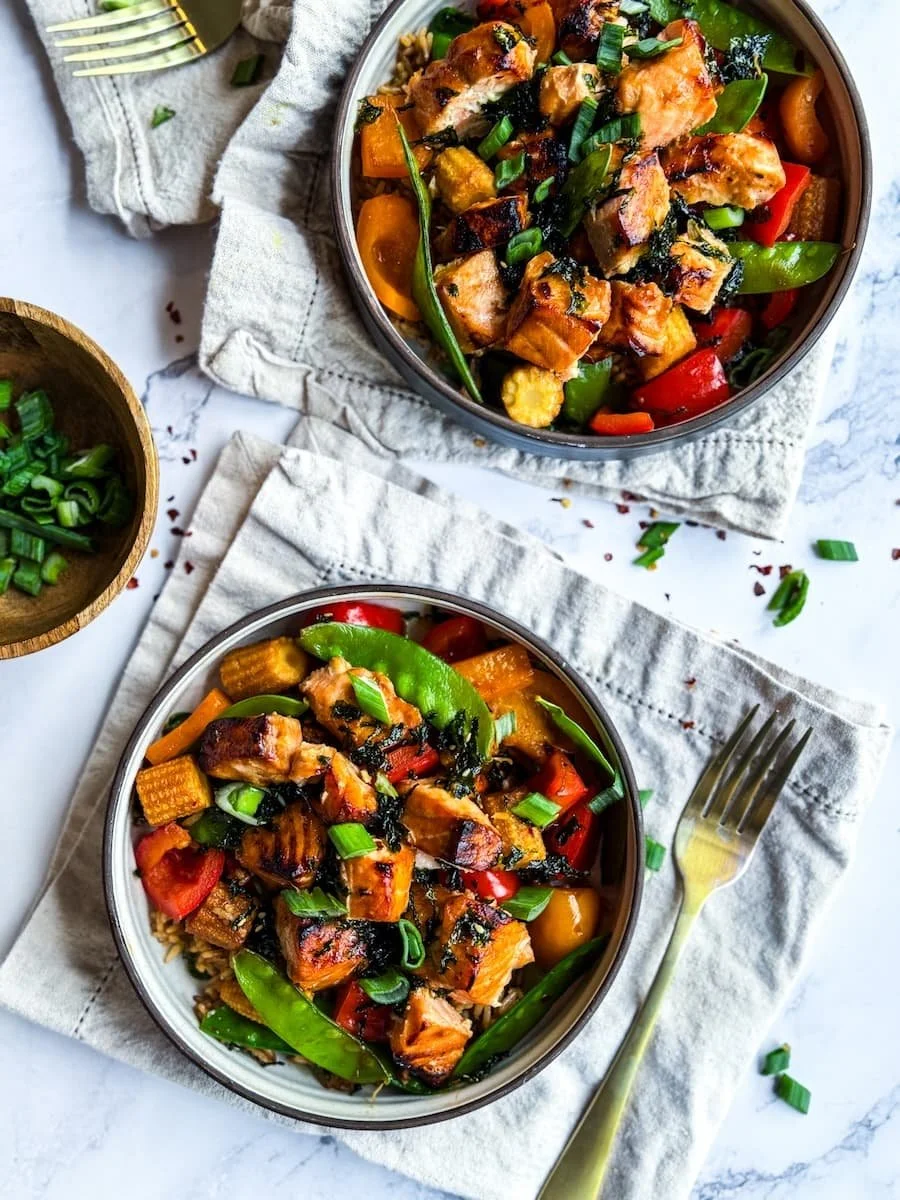 salmon air fryer recipe - overhead shot of finished dish
