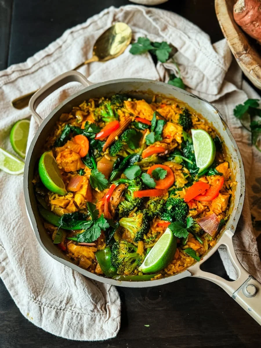 healthy chicken recipes - one-pan chicken curry