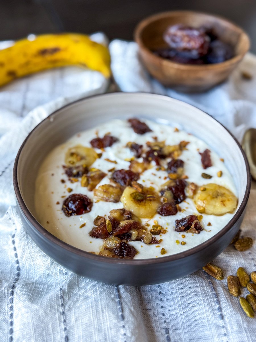 caramelized bananas yogurt bowl