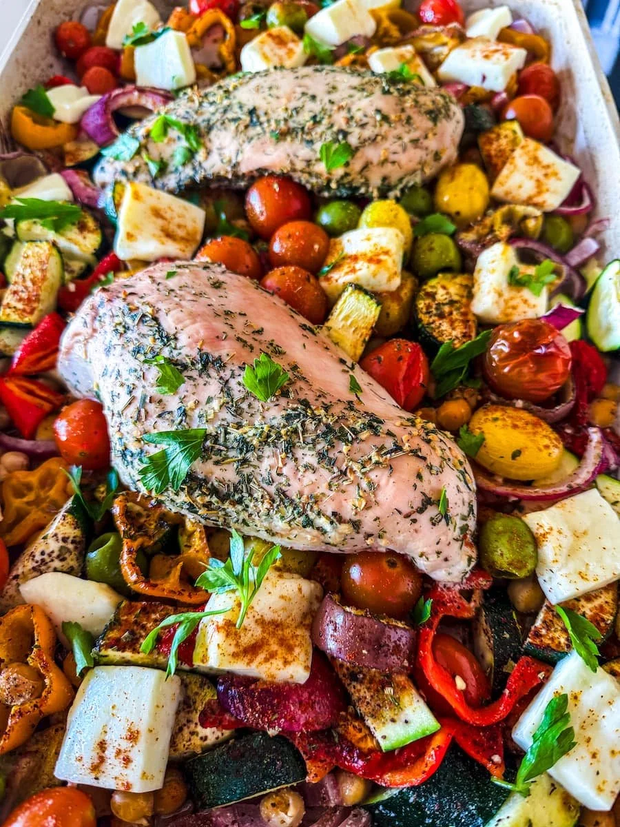 healthy chicken recipes - Mediterranean sheet pan chicken