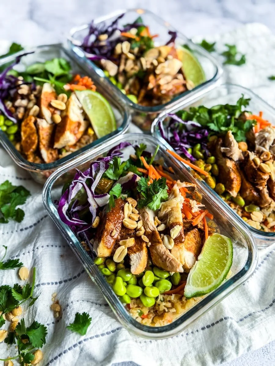 meal prep chicken bowls with peanut sauce