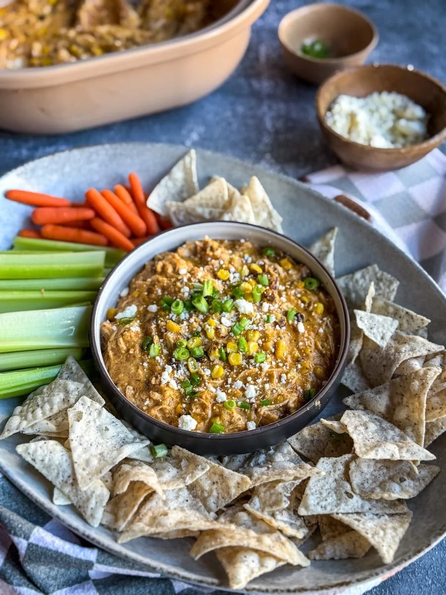 cottage cheese buffalo chicken dip / buffalo chicken dip with cottage cheese / buffalo chicken dip crock pot
