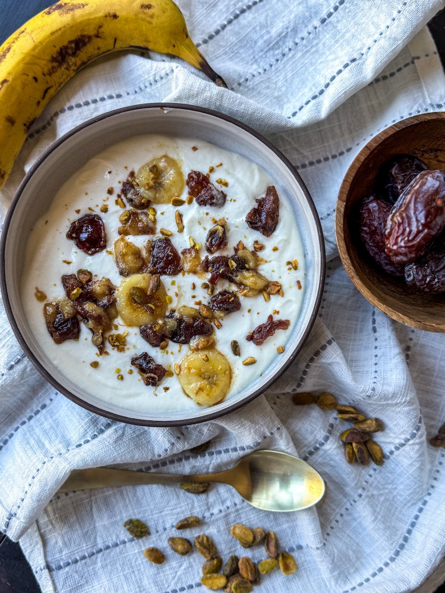 caramelized bananas yogurt bowl