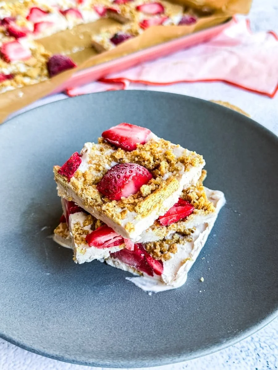 stack of sliced yogurt bark on a plate / yogurt bark recipe