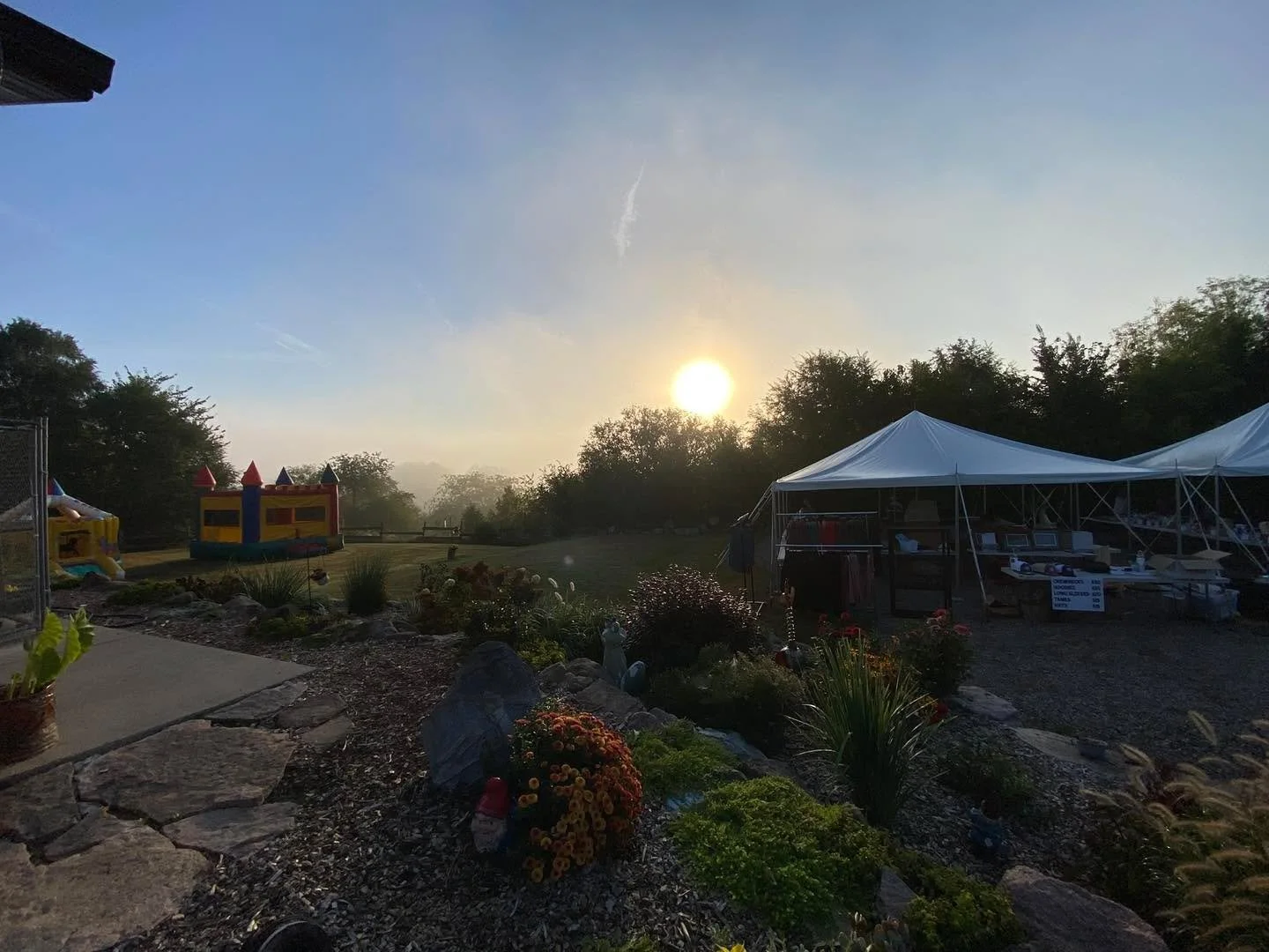 ☀️ Good Morning!! ☀️ It’s a great day to raise some money for the Ataxia-Telangiectasia A-T Children's Project! We’re ready for you, Rustic Runners!
Can’t join but want to support? You can do so here: EmmysRusticRun.org/donate ❤️