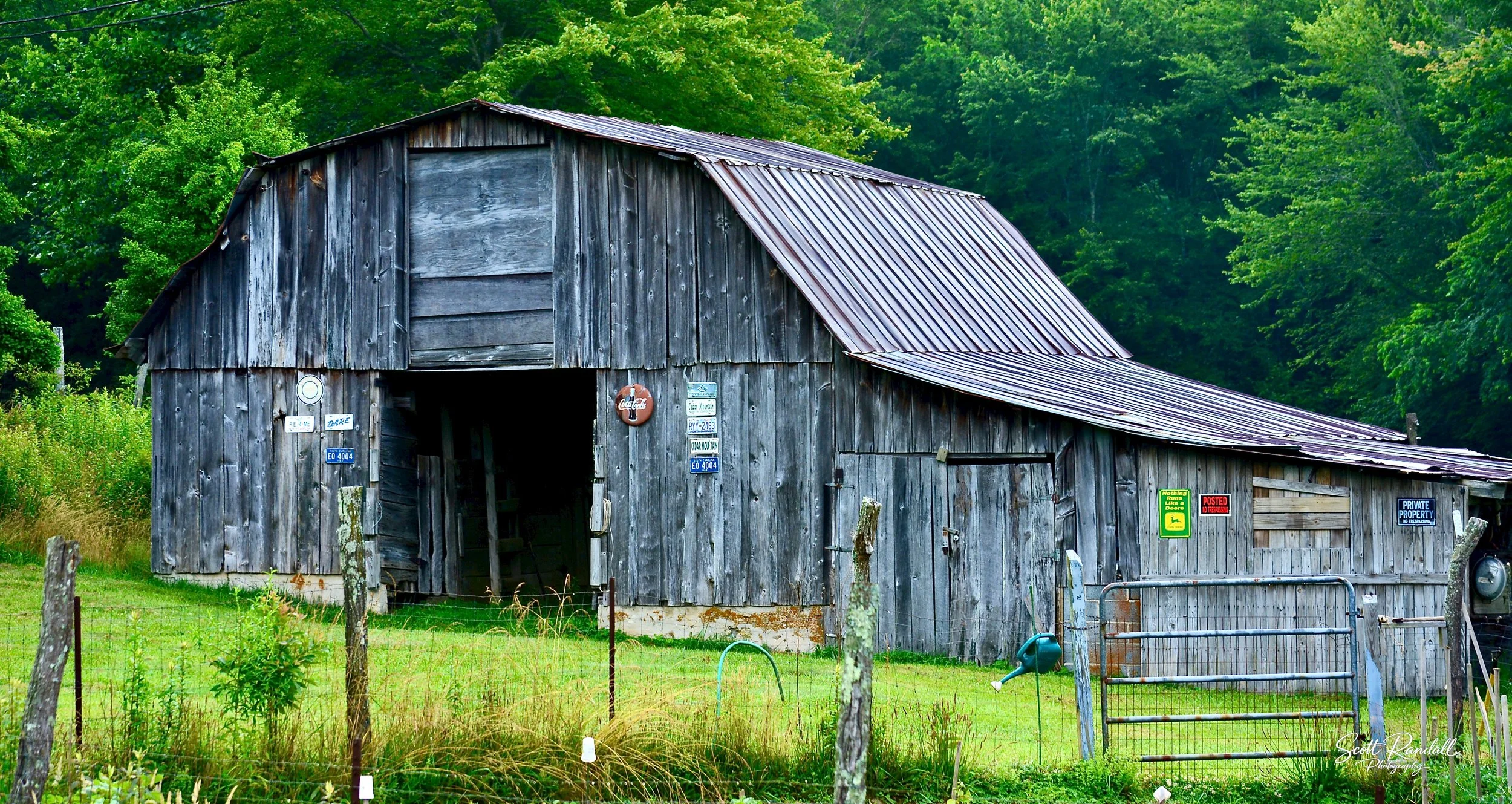 "Vintage Barn". Taken near Cleveland, SC. 