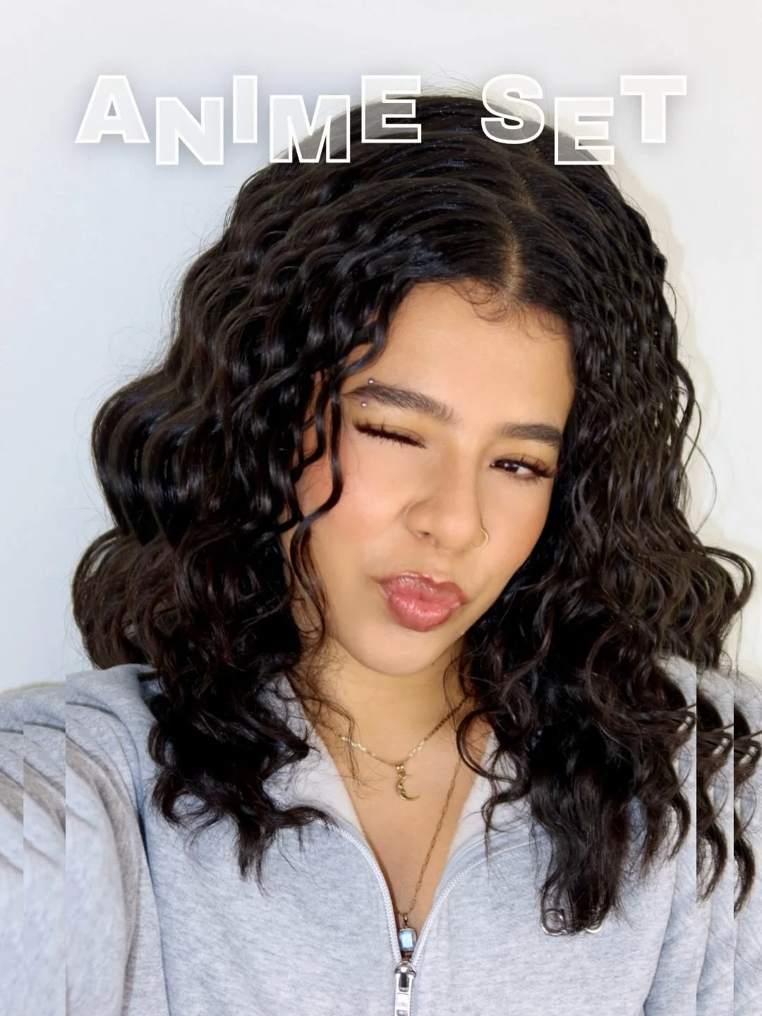 Happy Monday! Me and my client decided to switch things up for her appointment by doing this anime set! We usually do wet sets or wispy wet sets but she wanted to go for that chunky spike look! I absolutely loved how they came out for it being my sec