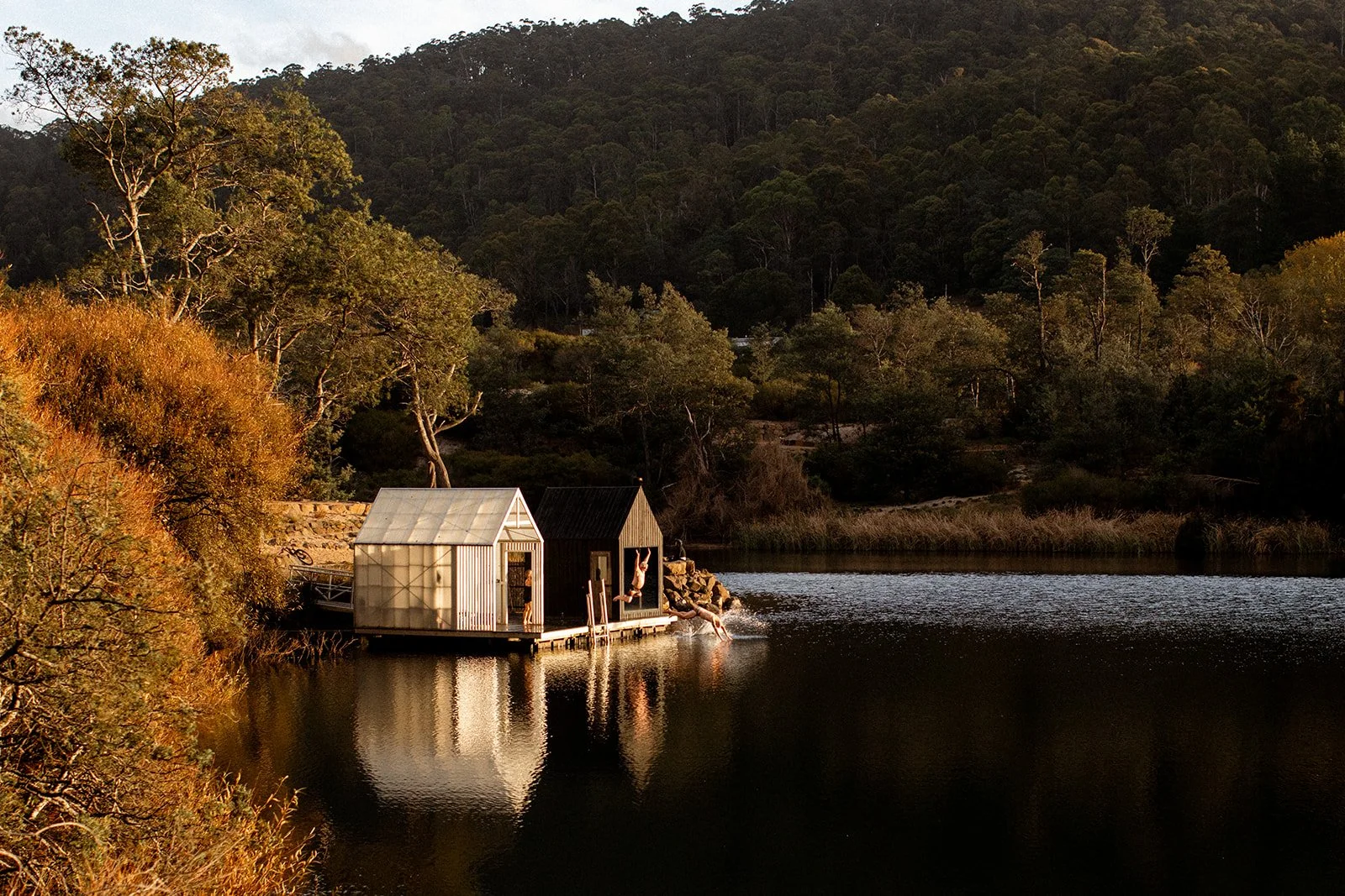 Nigel's Floating Sauna, Lake Derby - Tasmania.