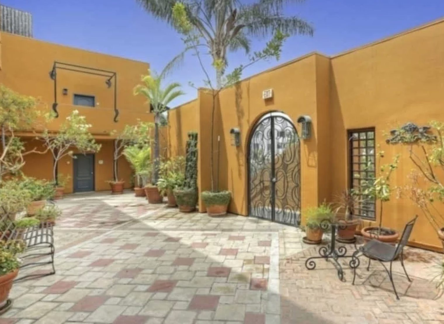 Screen Shot 2023-10-10 at 10.44.28 PM.png