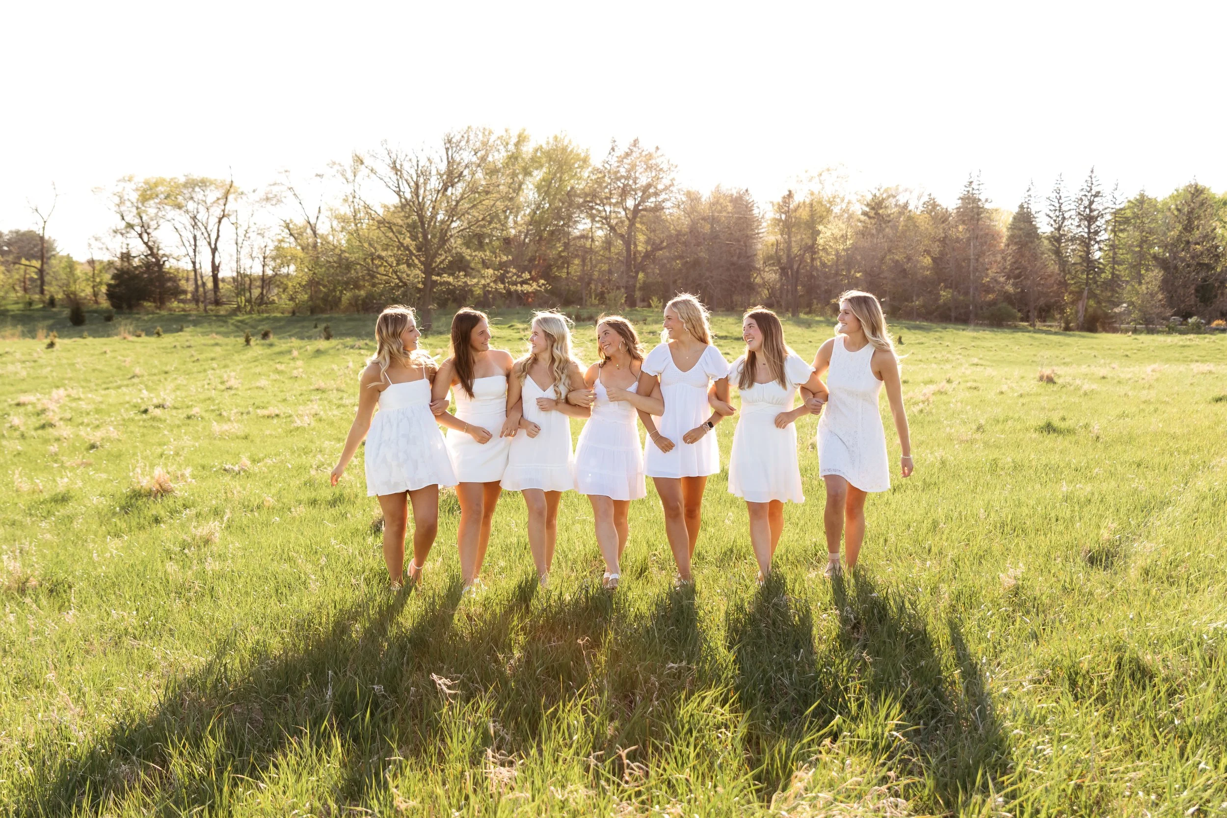 LizAnnPhotography_WWHSgrads-2-4.jpg