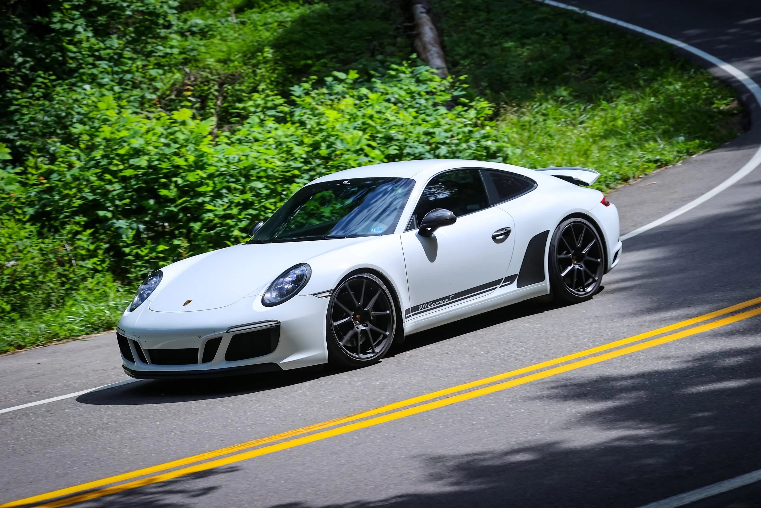 991-CarreraT-driving-side+view-tail-of-the+dragon-with-Magnafin-black-stone-guards.jpg