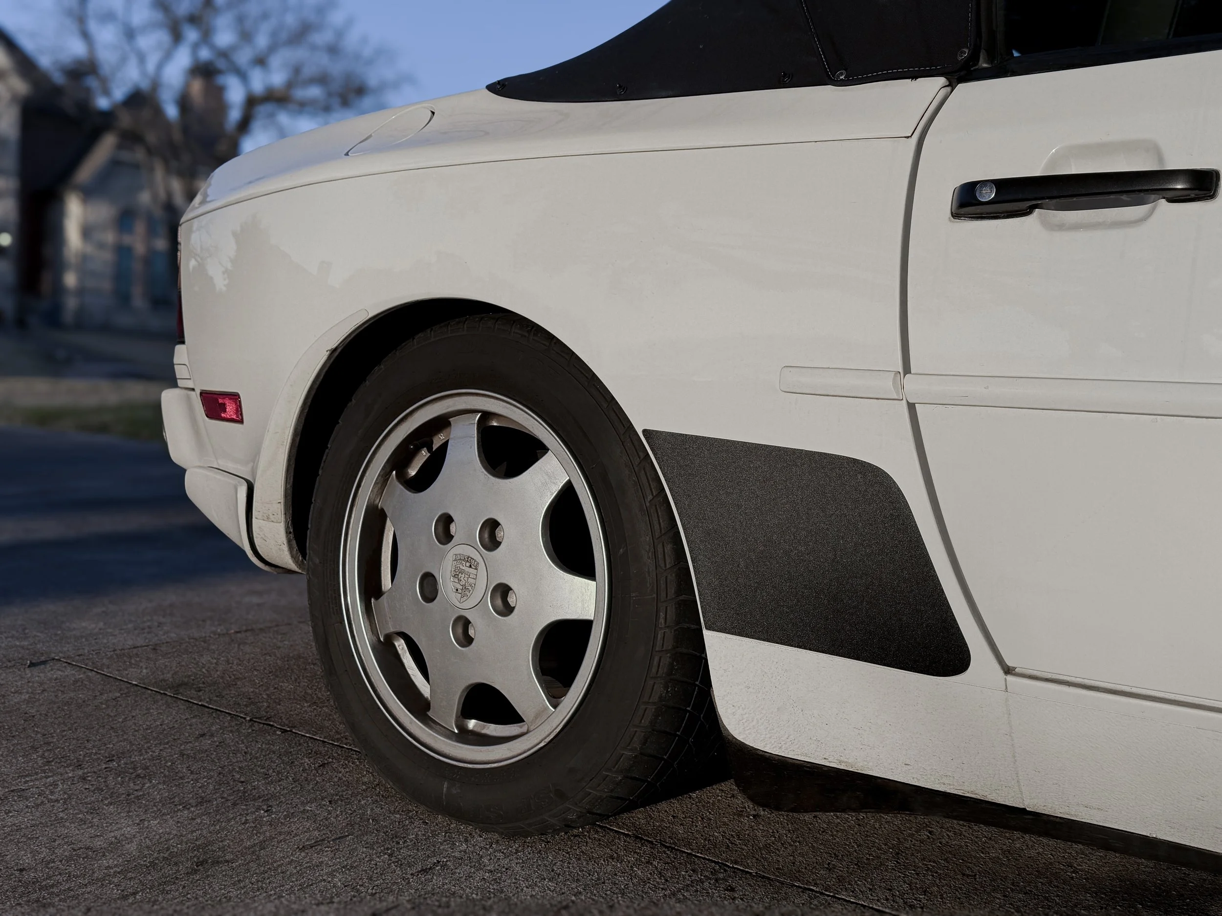 White 944_cab-OE style-magnafins.jpg