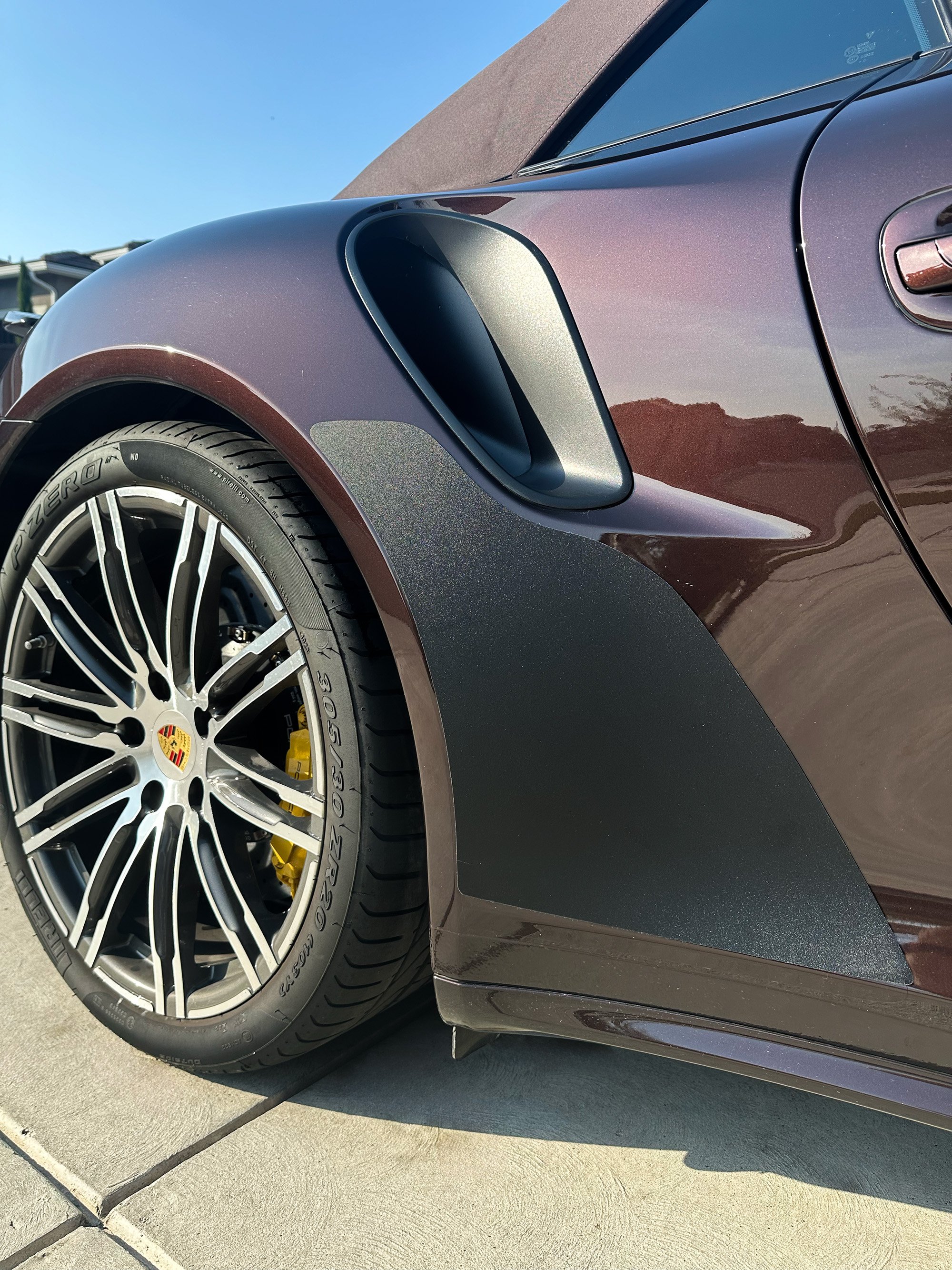 991 turbo-c-up-P-mbrown-deep-black-Magnafin.jpg