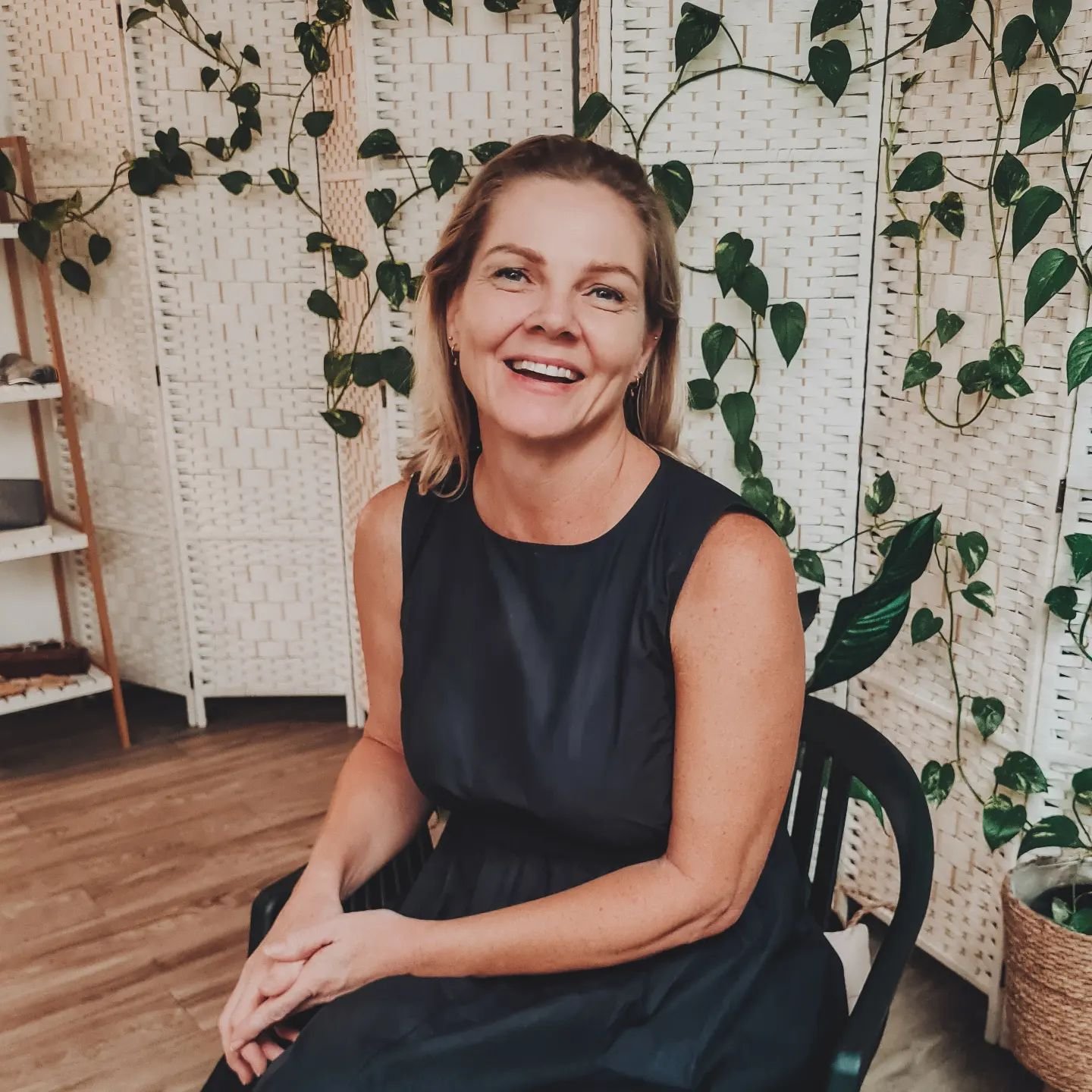 Welcoming Our Newest Kinesiologist- Leonie!

Drawing upon her own transformative health journey, Leonie discovered the power of Kinesiology through unlocking her own pathway to rebuilding her health, self-discovery and vibrant living. 

Leonie is pas