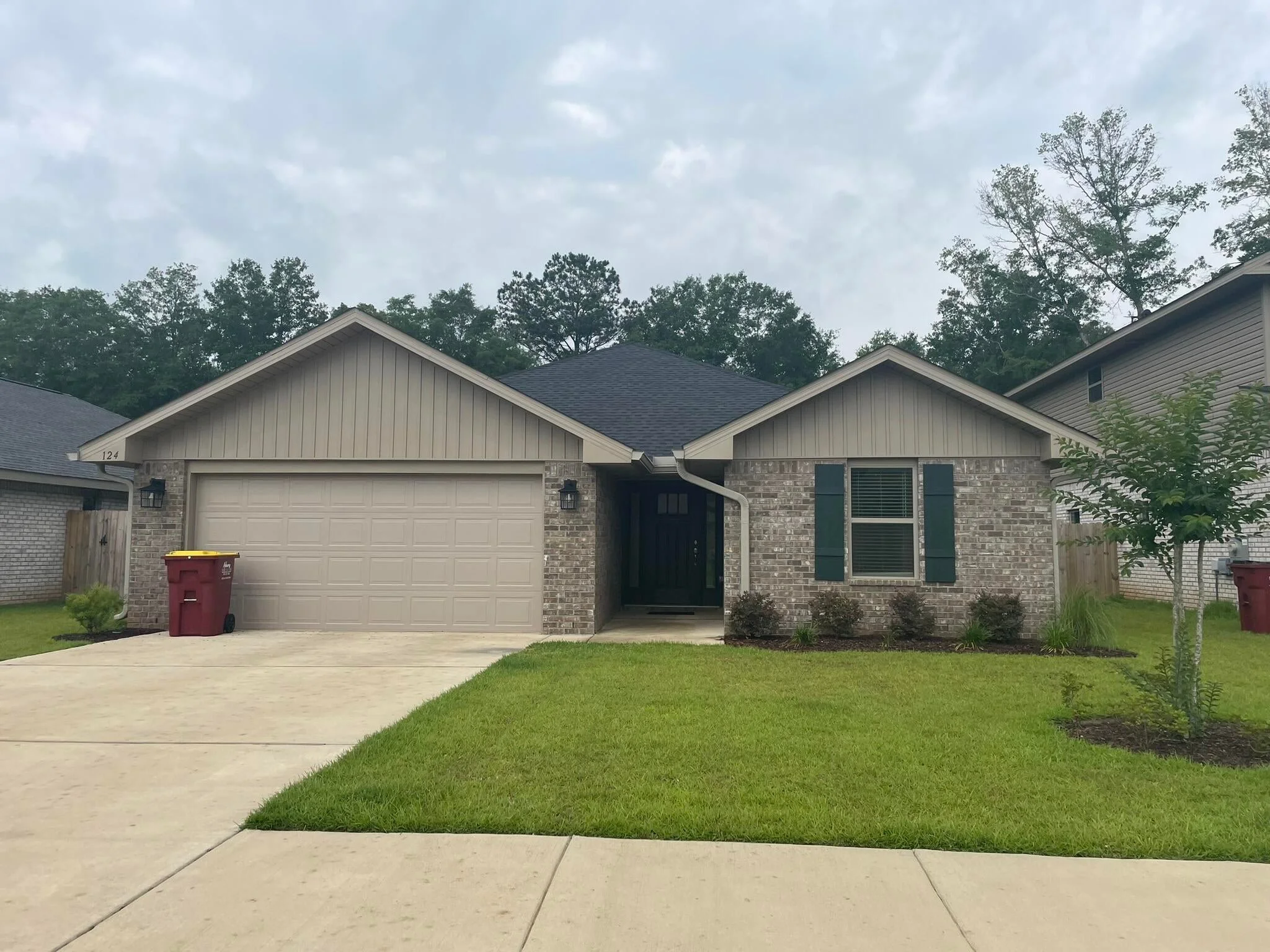 124 Ridgeway Cir, Crestview, FL 32536