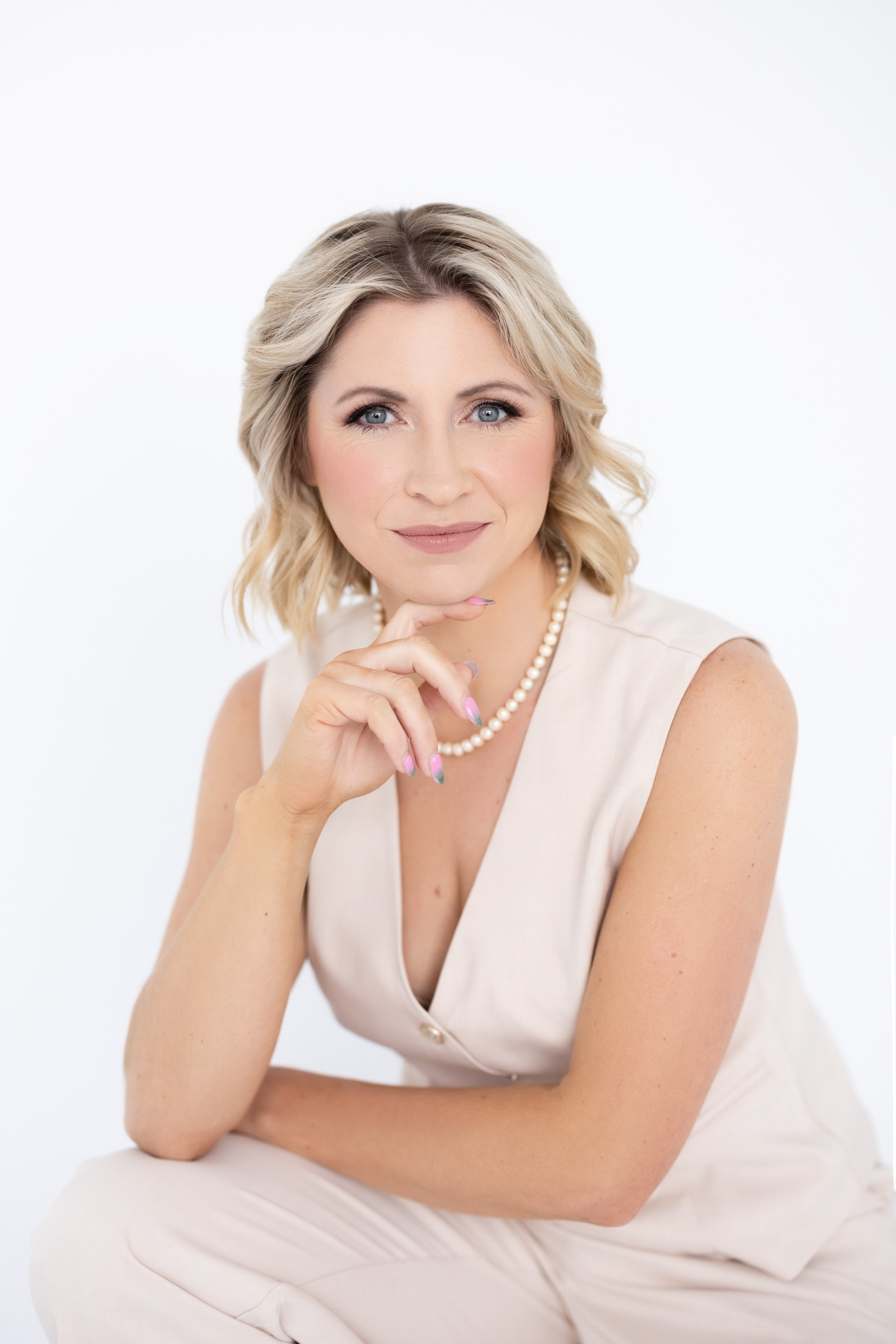 Aisling Smith personal branding by Ksenia Belova - --3.jpg
