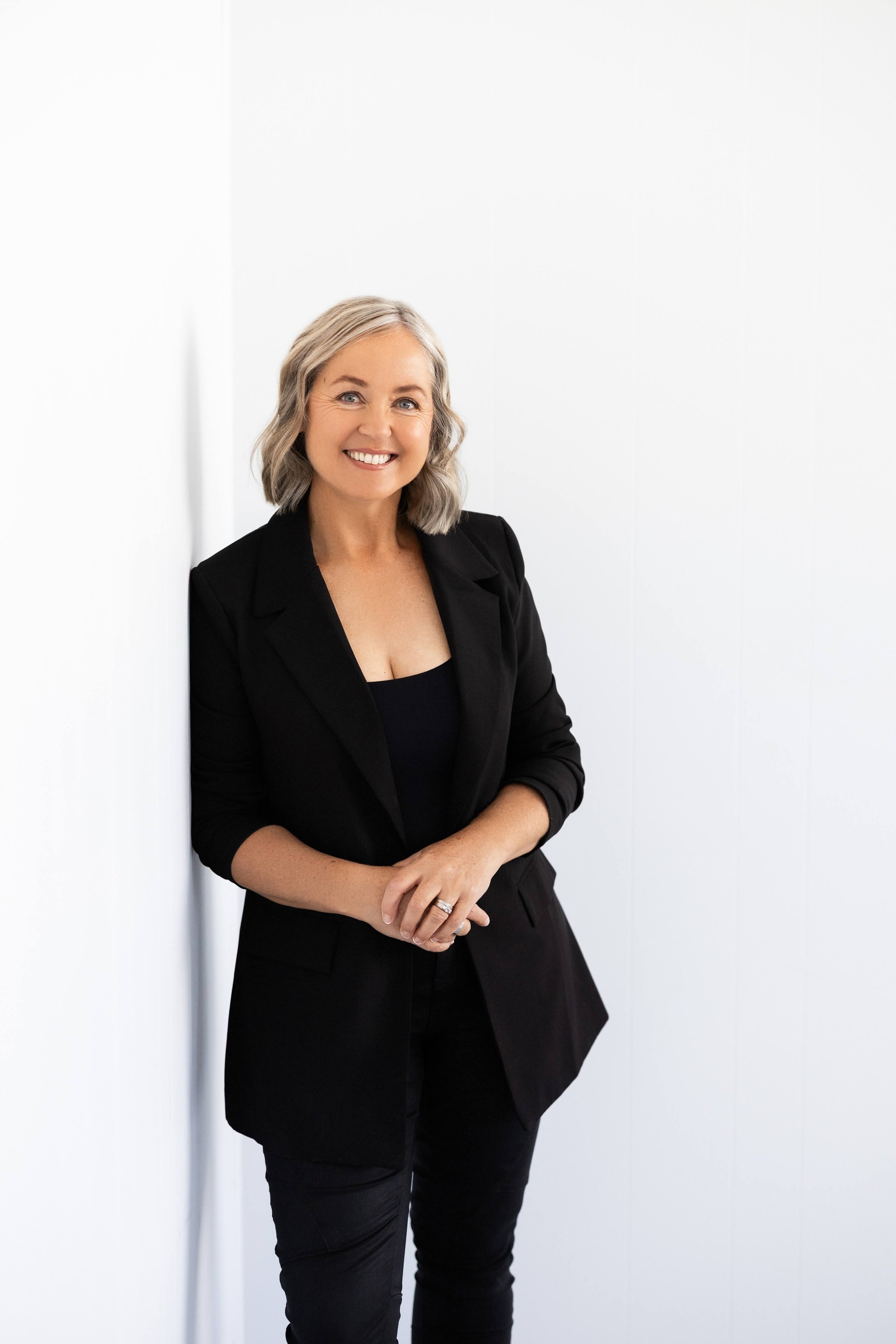 Suzy McCleary personal branding by Ksenia Belova--11.jpg
