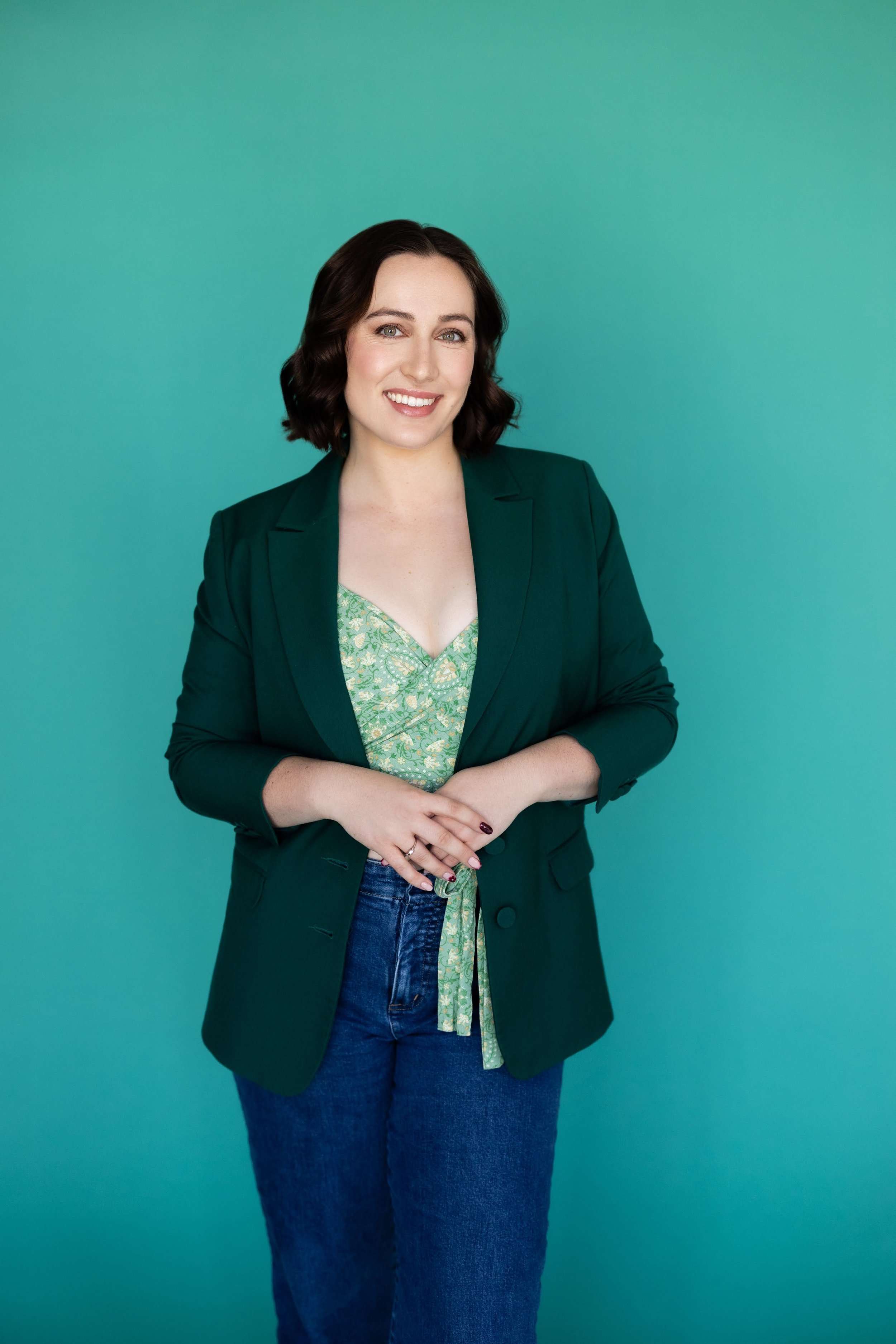 Mackenzie Pearce-Casey personal branding by Ksenia Belova-.jpg