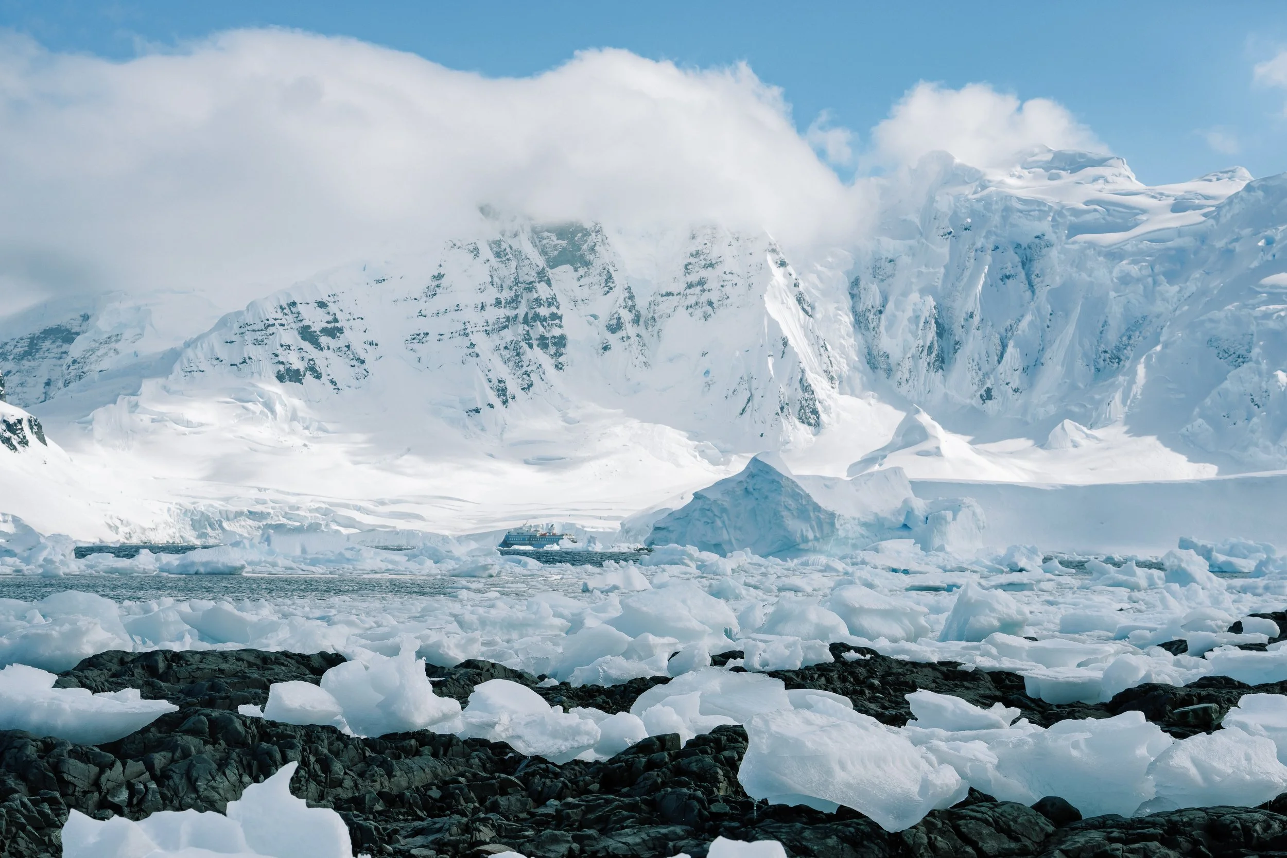 BeTheXperience_MeldaAlex_Antarctica-271.jpg