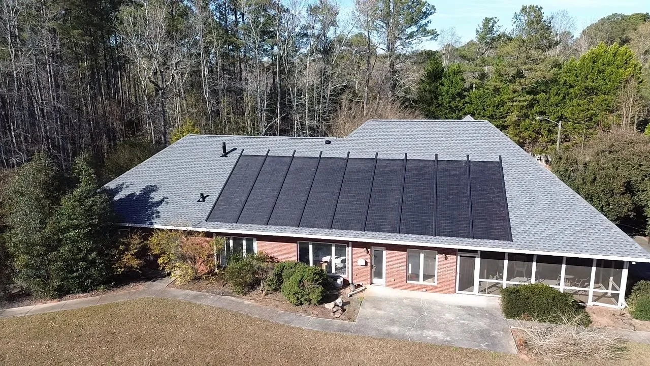 GAF Solar Shingle.jpg