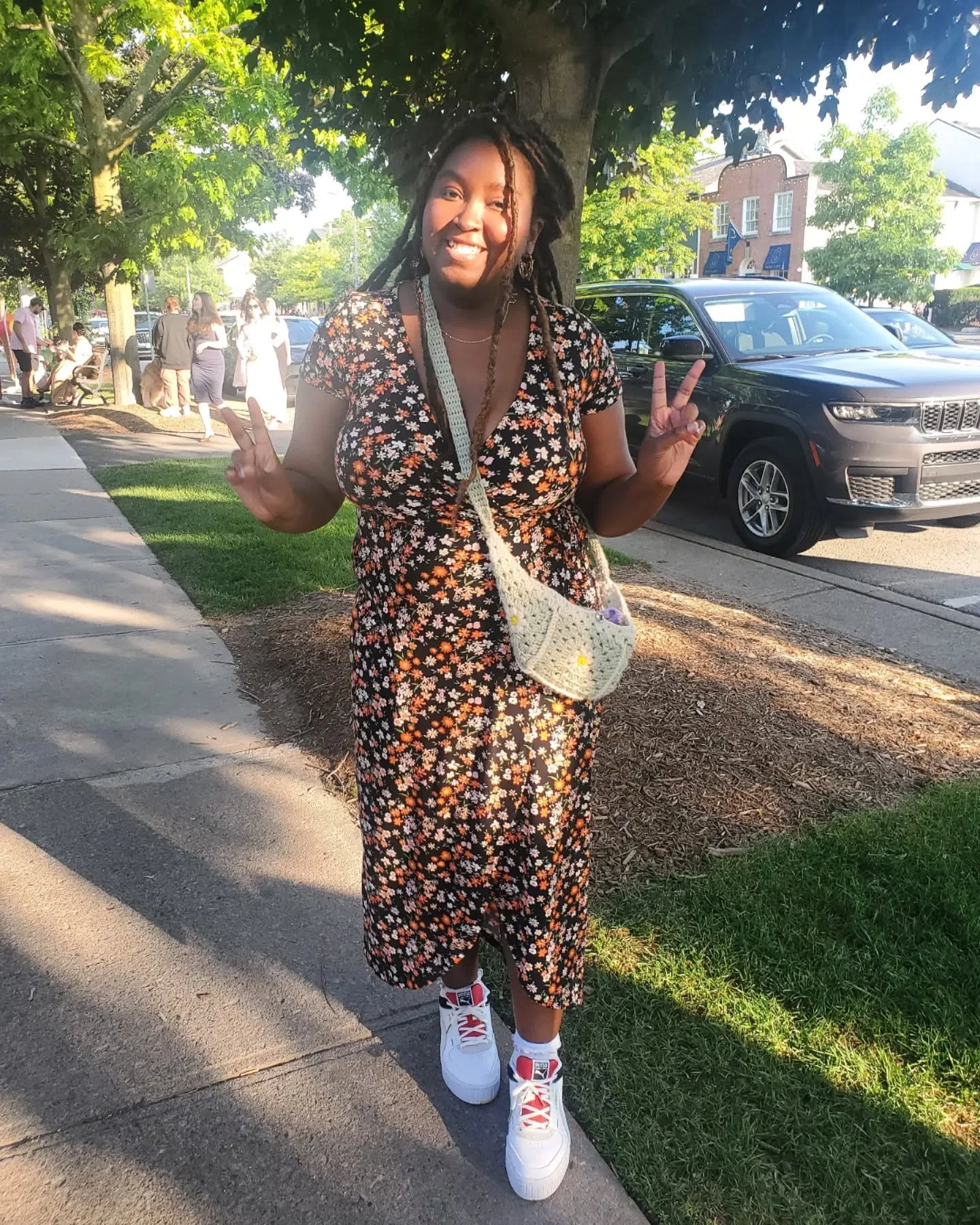 happy monday 💕

had a great weekend spent with friends and family! what was your favourite thing you did this weekend?

crochet bag: made by me 😋

#gamer #fashion #crochet