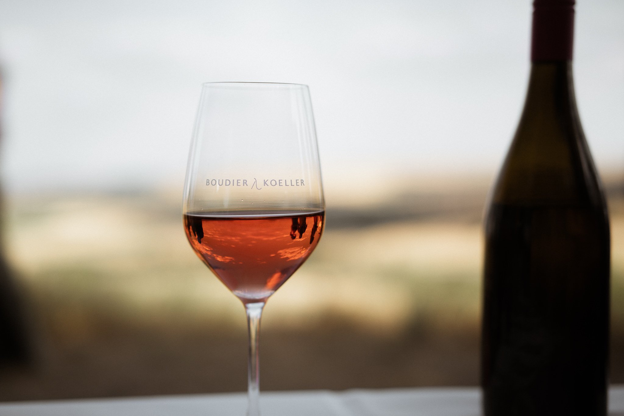 weinglas-weingut-hochzeit
