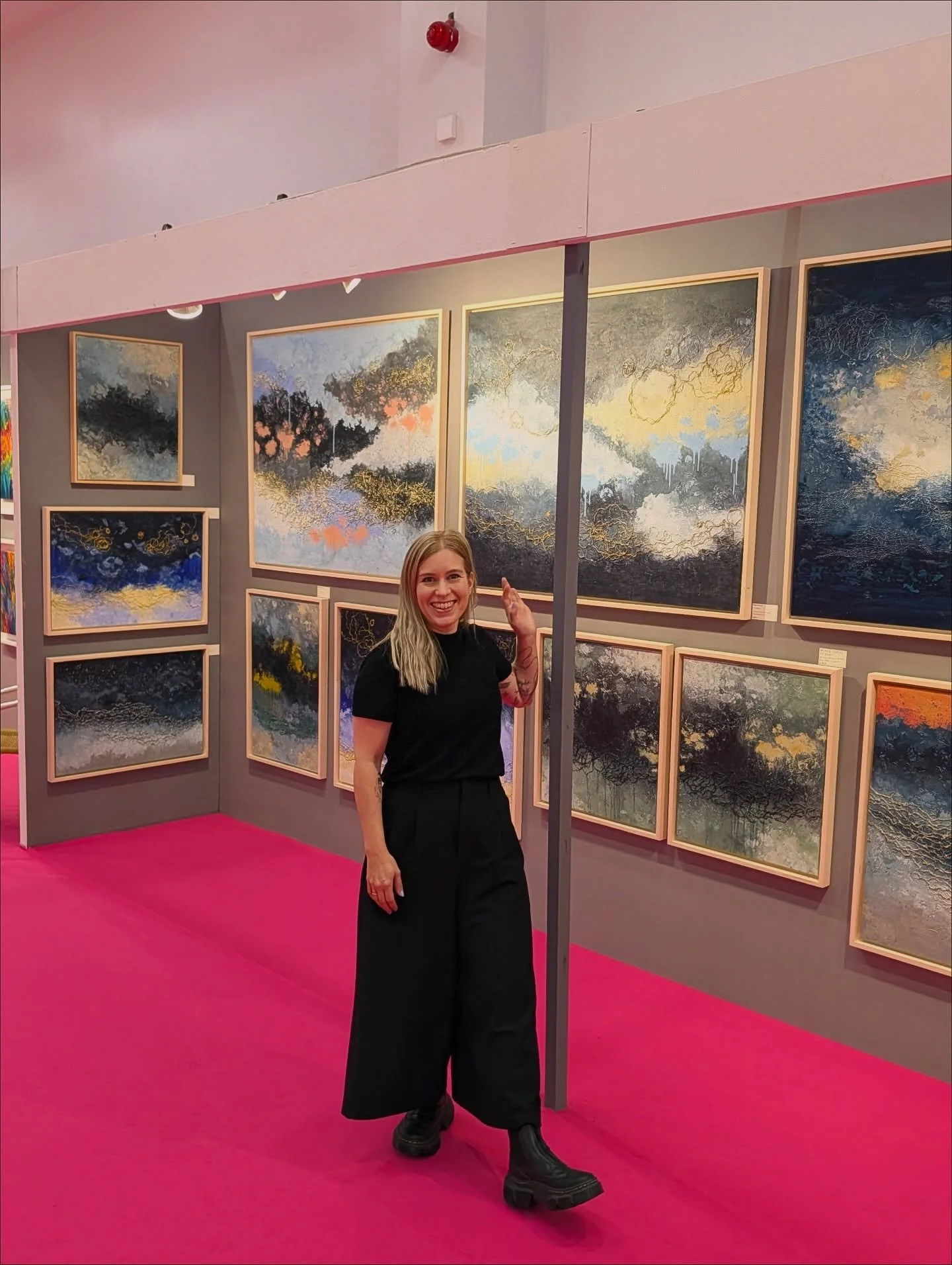 Thanks to everyone that visited and supported me this weekend!! It was an amazing experience - my first art fair! 🤭🤩 special thanks to my lovely stand neighbours and of course my amazing collectors 💜 so many paintings have found their new perfect 
