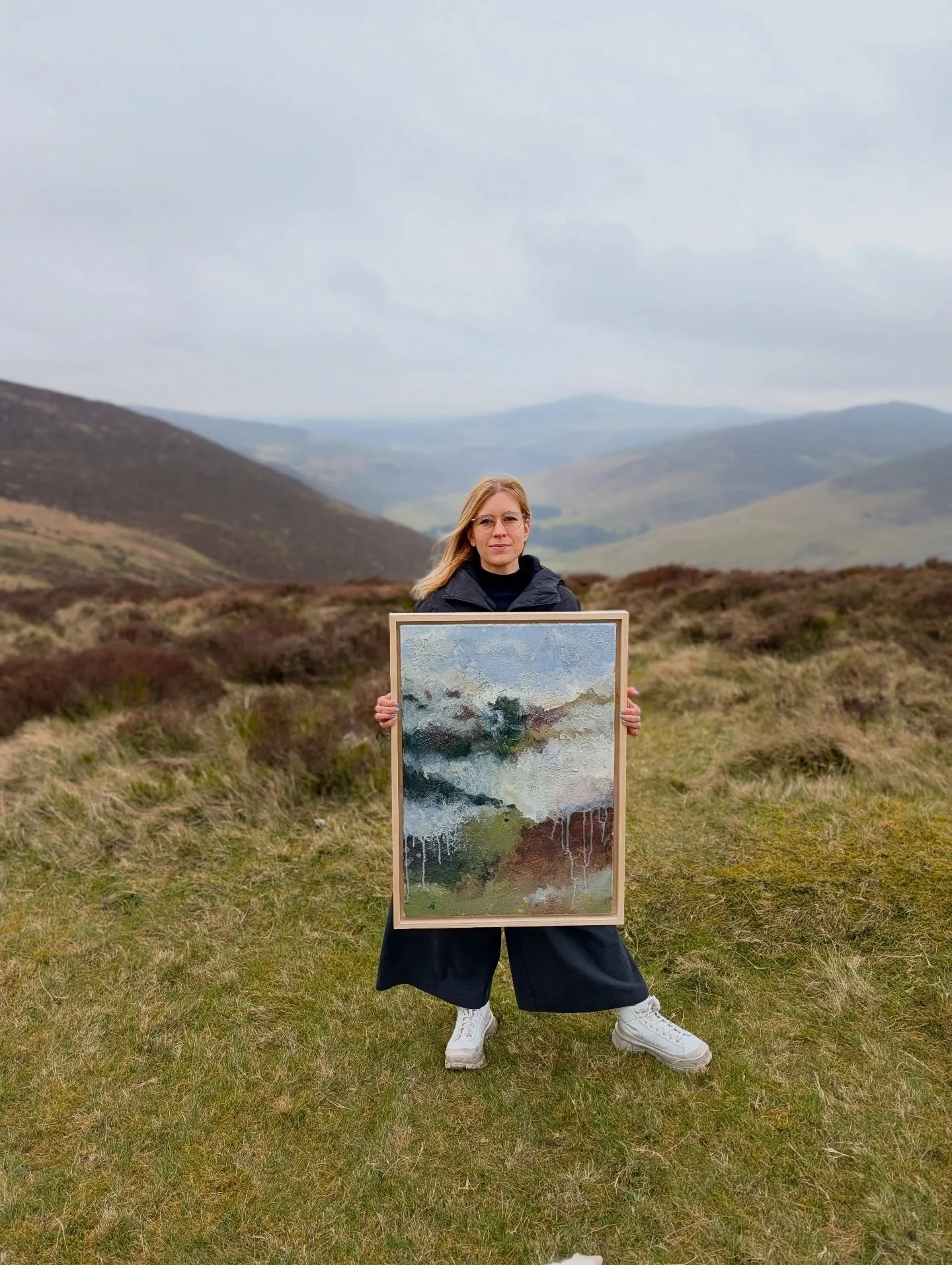 "Thaw Line"
Wicklow Mountains Series 
50x70cm
Acrylic, sand, organic materials from the Wicklow mountains on canvas 
.
.
.
.

#art #wicklowmountains #artcollector #abstractart #abstractlandscapepainting