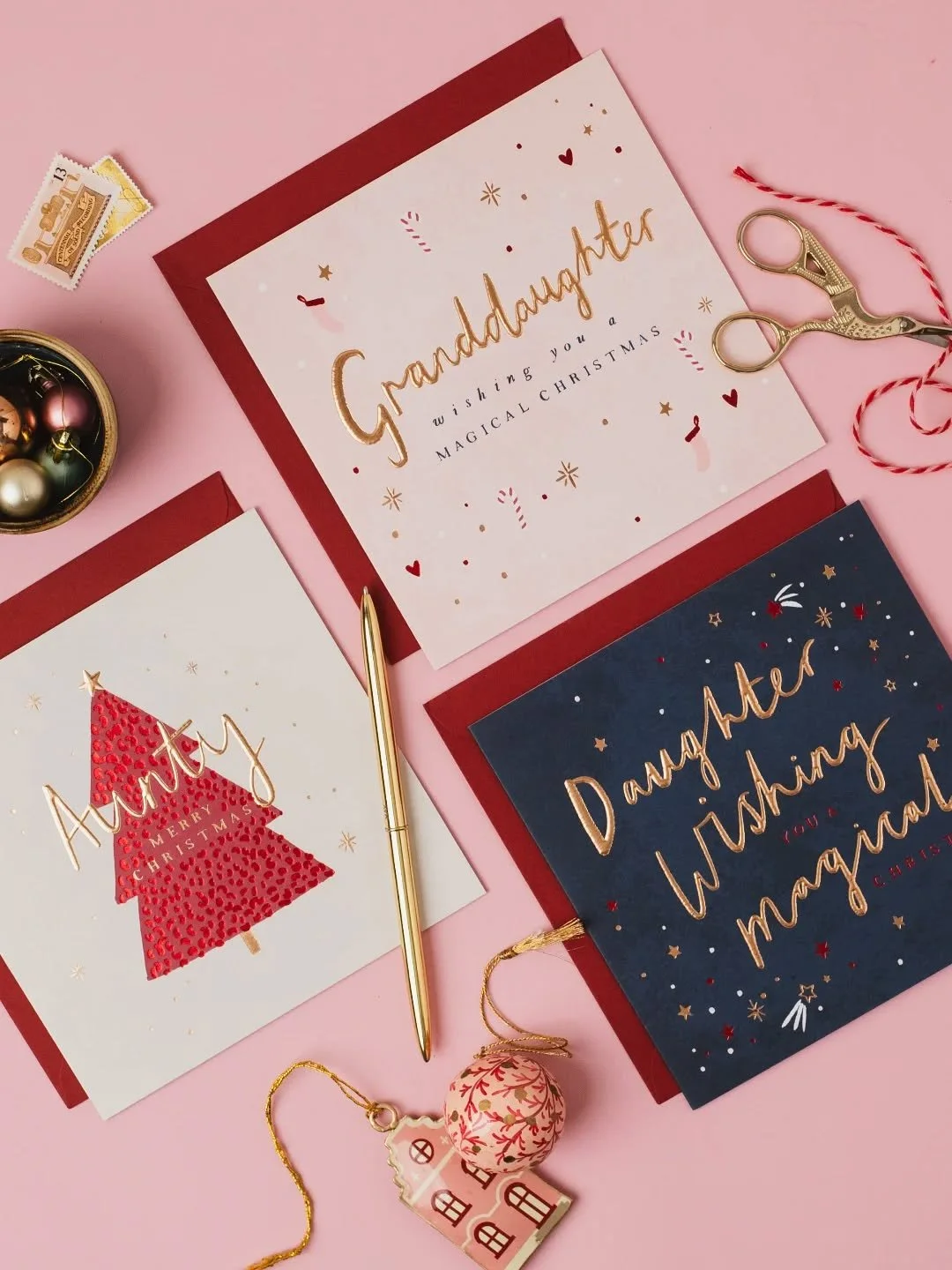 2 weeks to go! 🎄&hearts;️
.
📷 @hollyboothstudio
.
#hotchpotchlondon #hotchpotchcards #hotchpotchpublishing #hotchpotch #cards #stationery #greetingscards #design #illustration #adventuresindesign #lovefromlondon #christmas