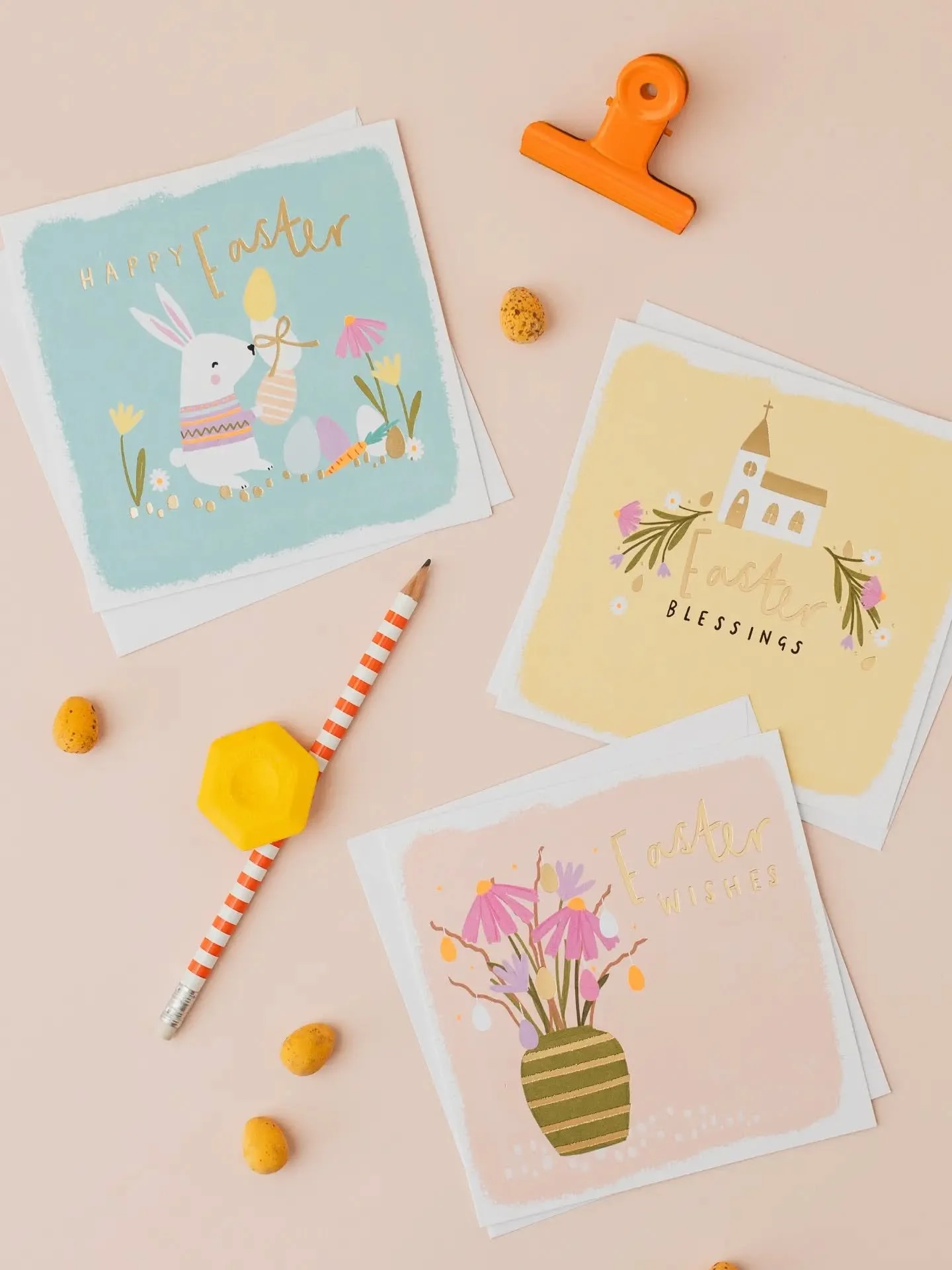 Introducing our gorgeous Daisy collection 🧡 The touches of orange neon ink really make these designs pop! We love them! 🥕🌼
.
📷 @hollyphotobooth 
.
#easter #hotchpotch #trend #bunnies  #greetingscards