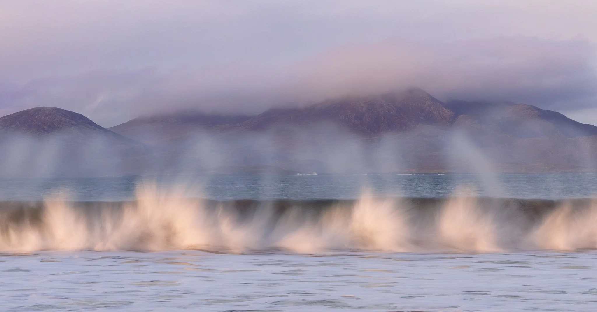 Dancing Waves, Luskentyre Scotland