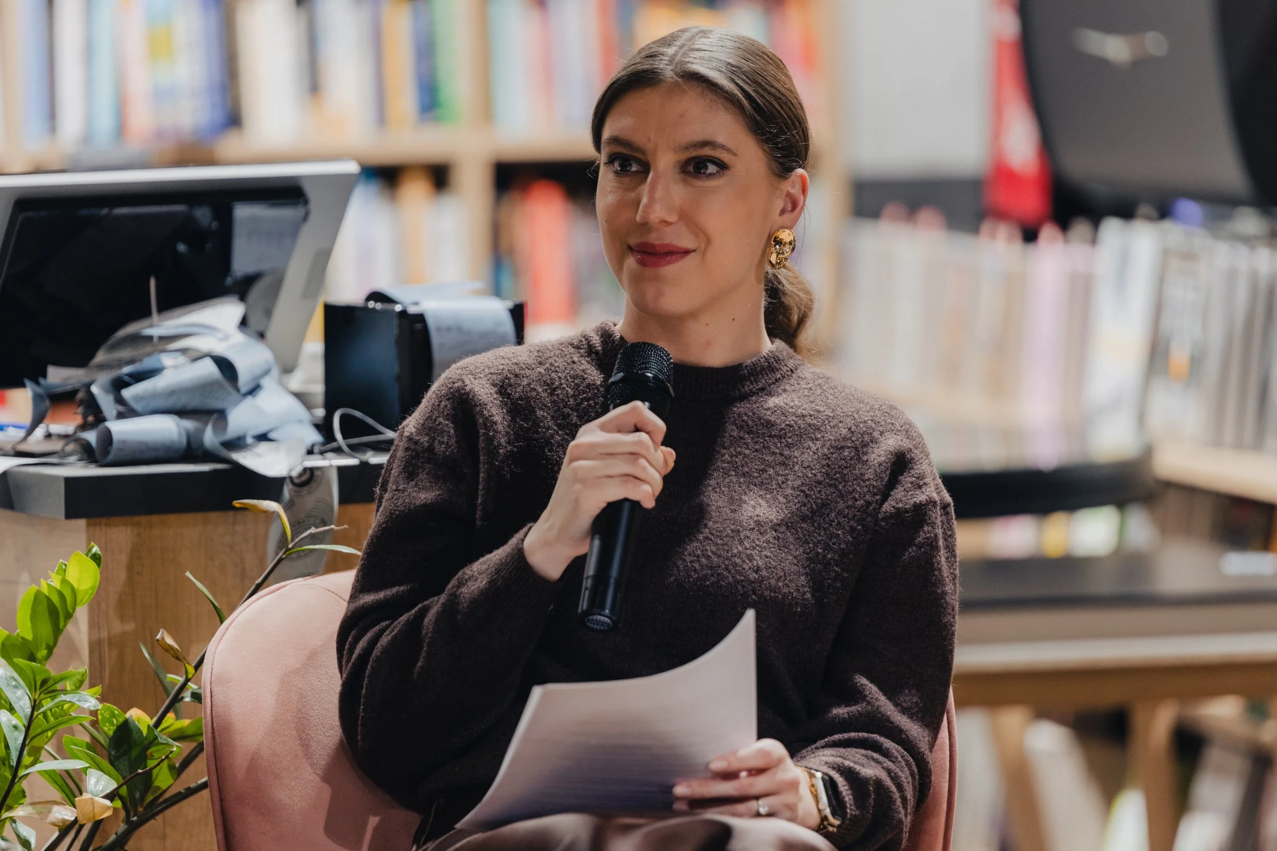 JAK NEVYHOŘET - ČESKOSLOVENSKÁ DEBATA SE SPOLKEM NOVINÁRKY