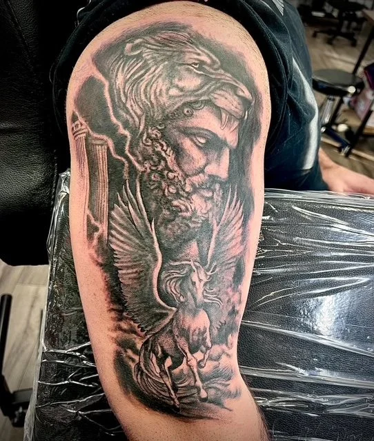 roberto maxwell crimson lotus pittsburgh (17).jpeg