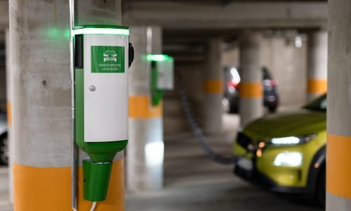Latauspisteet taloyhtiöön – näin se käy myös!