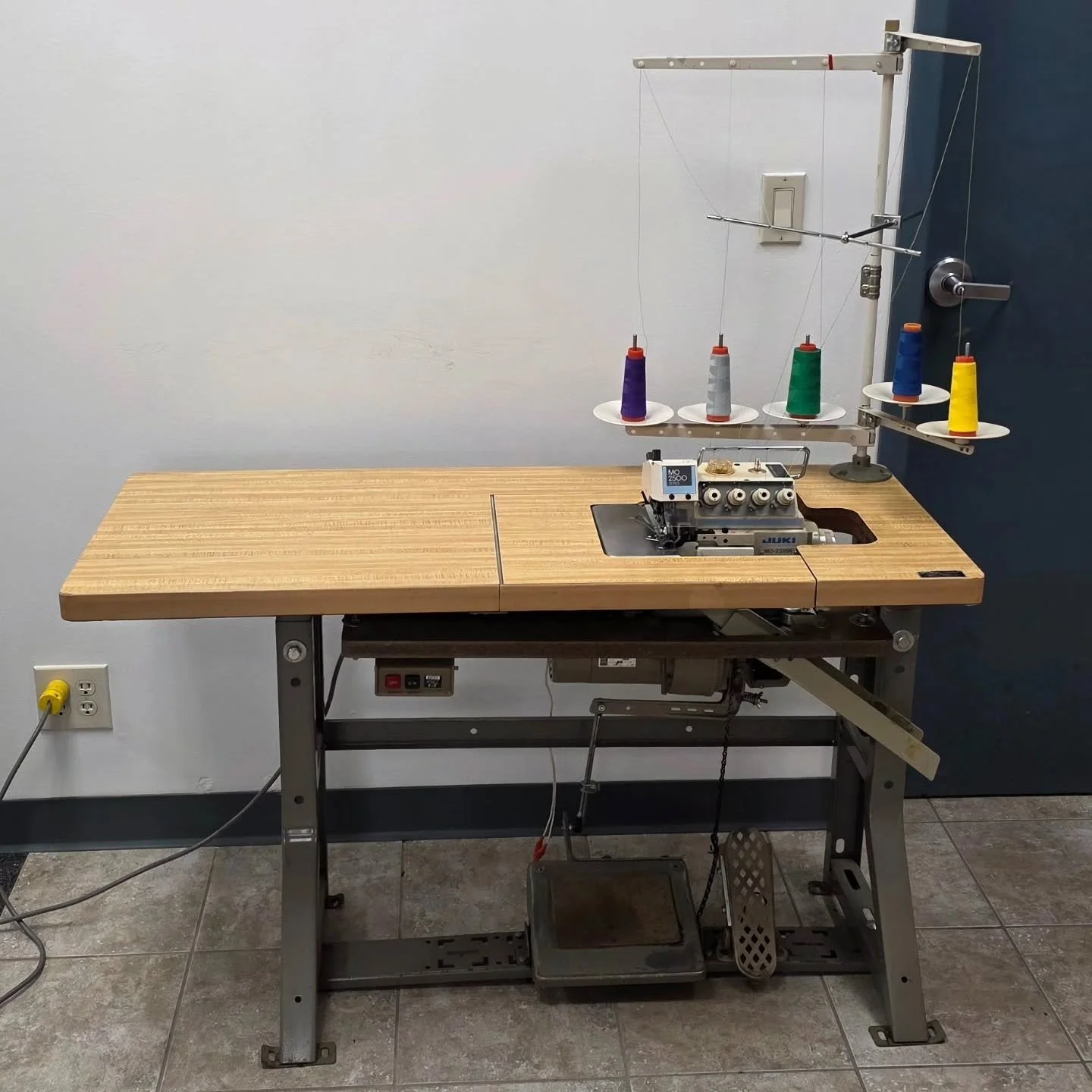 Did you know that KEY Fabrics has industrial sewing machines for sale?

We have just listed our first, newly refurbished machine on our website! A Juki 5-thread serger!

With over 40 additional machines in our inventory, follow us to see what we have