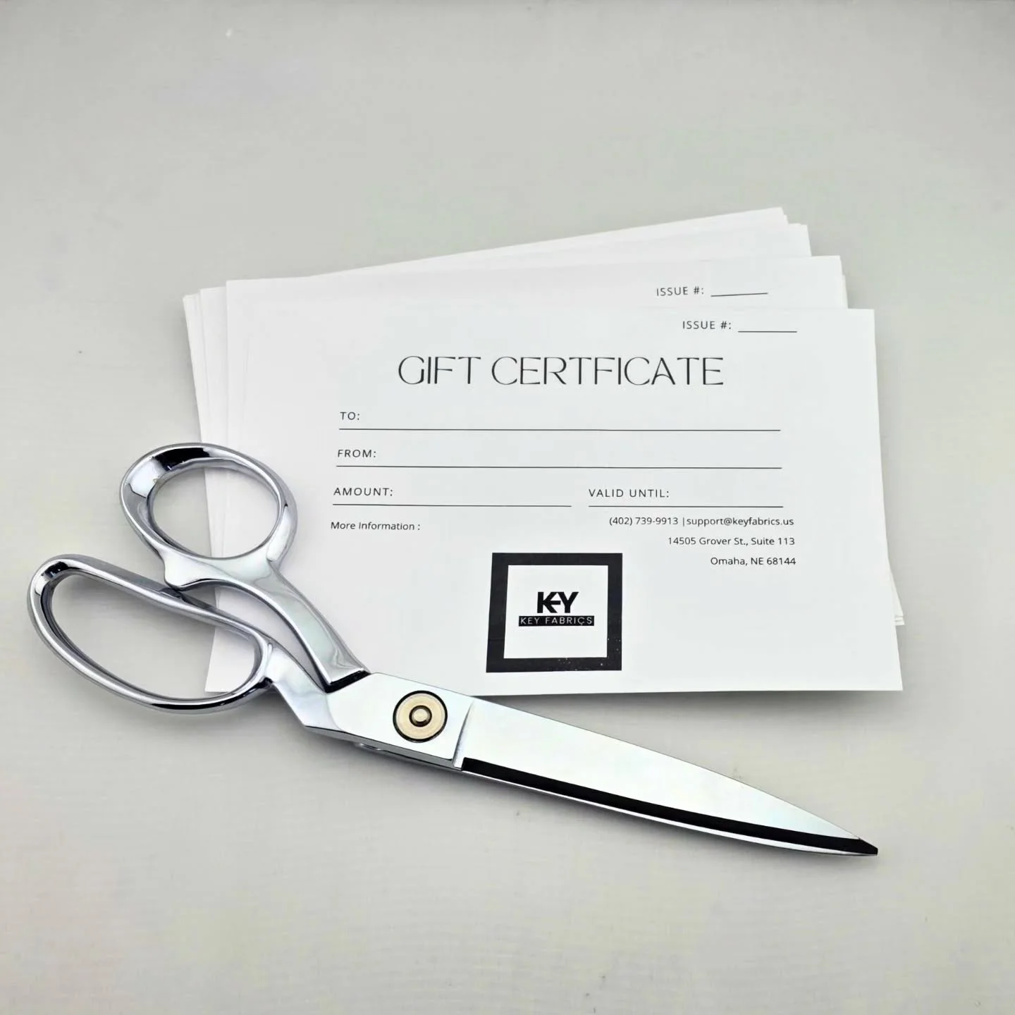 Need a last minute gift for the sewist in your life?
Grab a gift certificate in person today from 12:00-8:00 or via our website as an e-gift card!

#fabric #omaha #smallbusiness