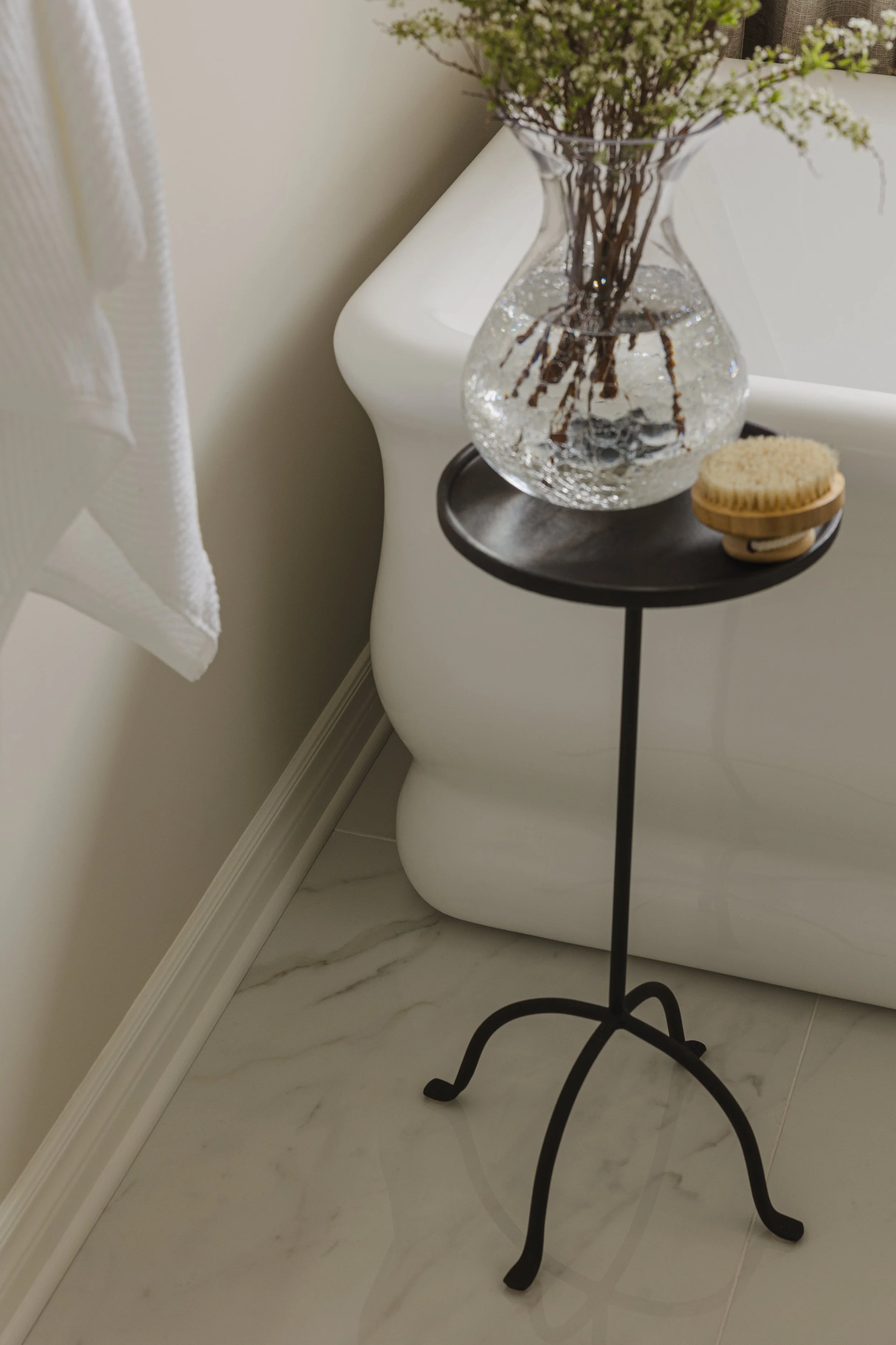 Lev Design Build - Amarillo Dr - Bathroom - Sonia V Photo-5.jpg