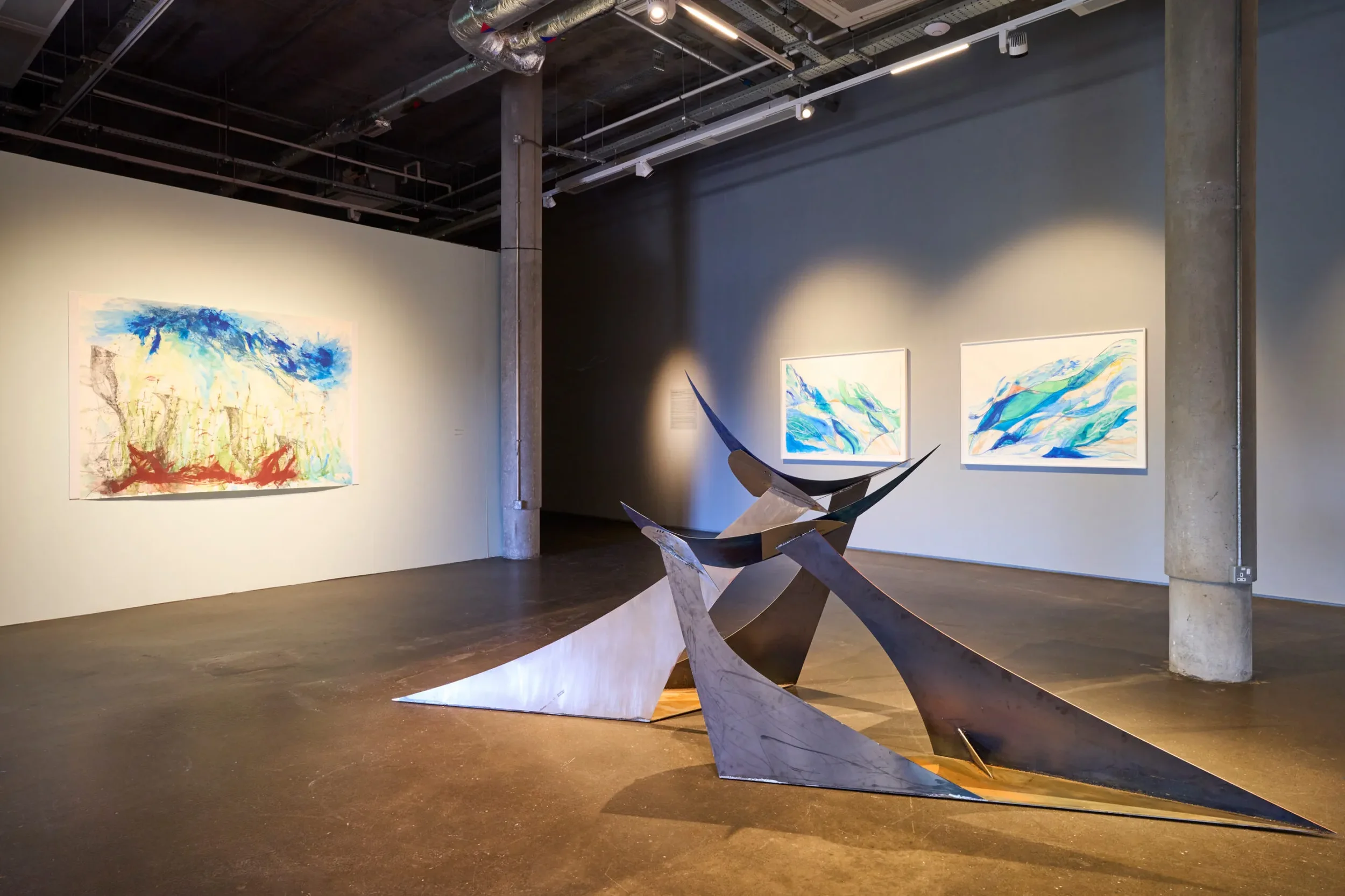 Ro Robertson in Sculpture Magazne