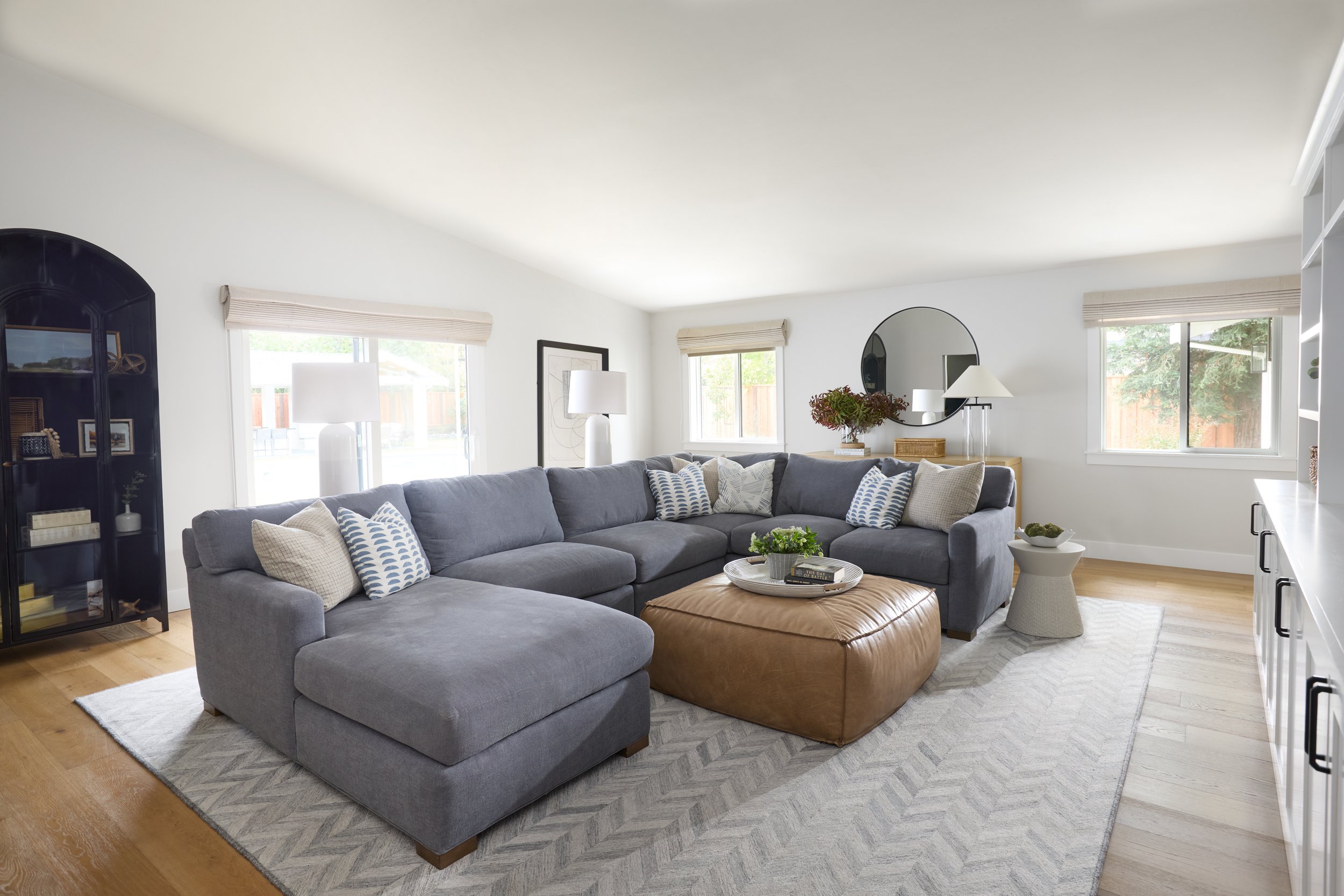 Lunada_Lane_Living_Room.jpeg
