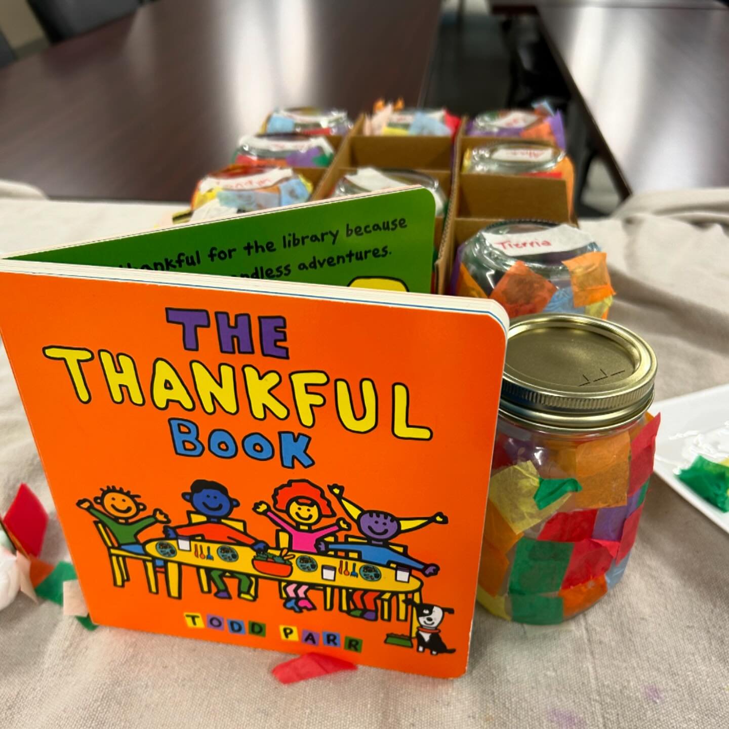 Thankful for our Senior Social at Vintage.

This morning with created Thankful Jars with members at @familylinks Vintage Center for Active Adults and our special guests, preschoolers from @eachoneteachonepgh. 💙💜💛❤️
