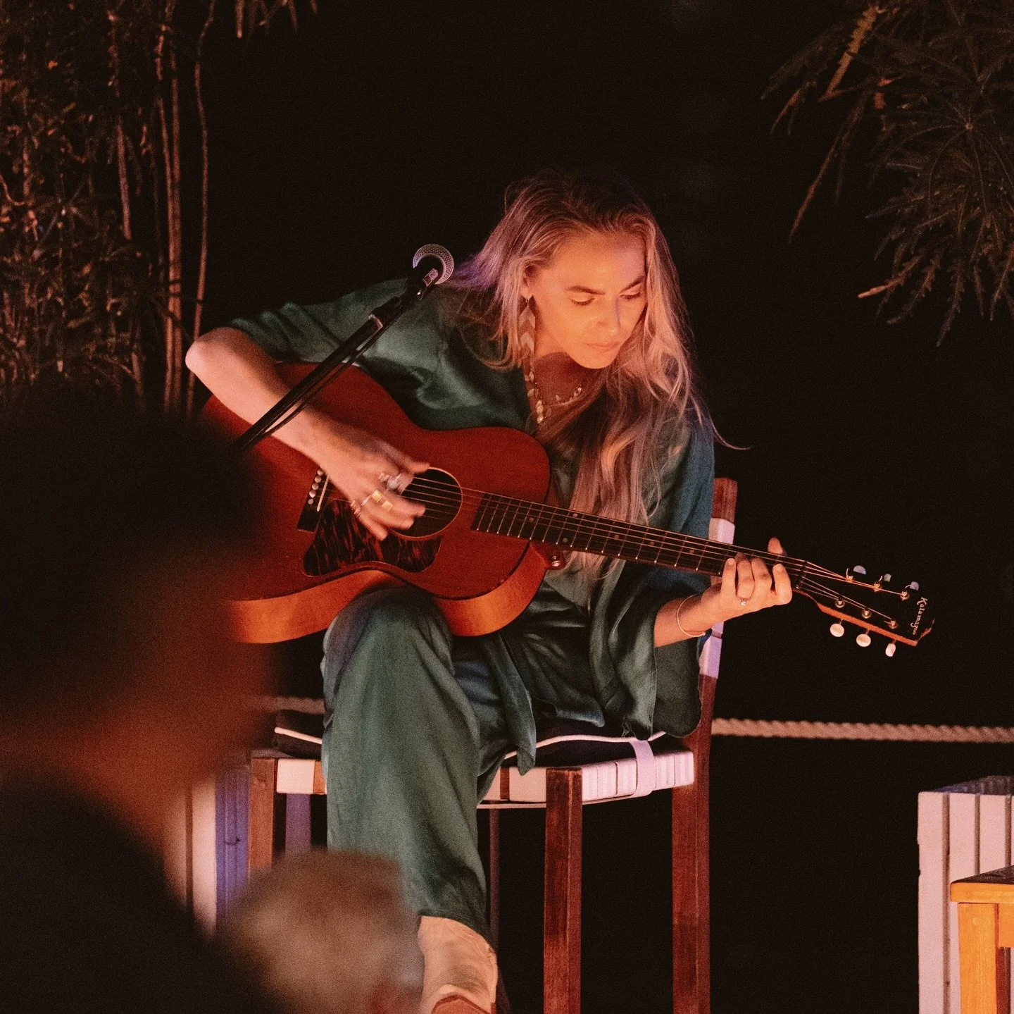 Just got back from playing a show in the sand &hellip; Nashville is bracing for the winter storm and I can&rsquo;t lie, I miss the warmth of Mexico. 

Night 3 of @songwritersinparadise , Cabo at @surcabo 

📸 @thegrizzlymedia 

Killer performances fr