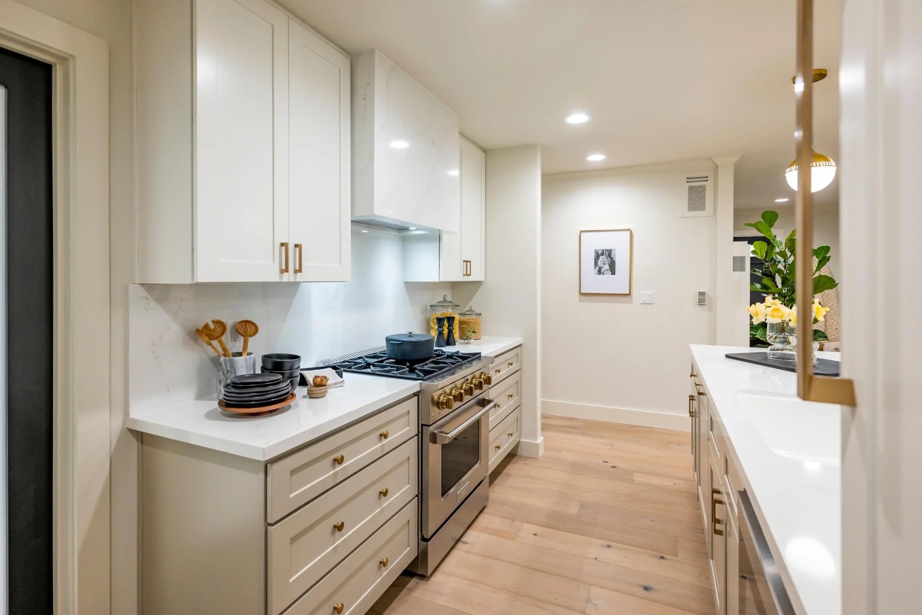 Sonoma Sand and Design White