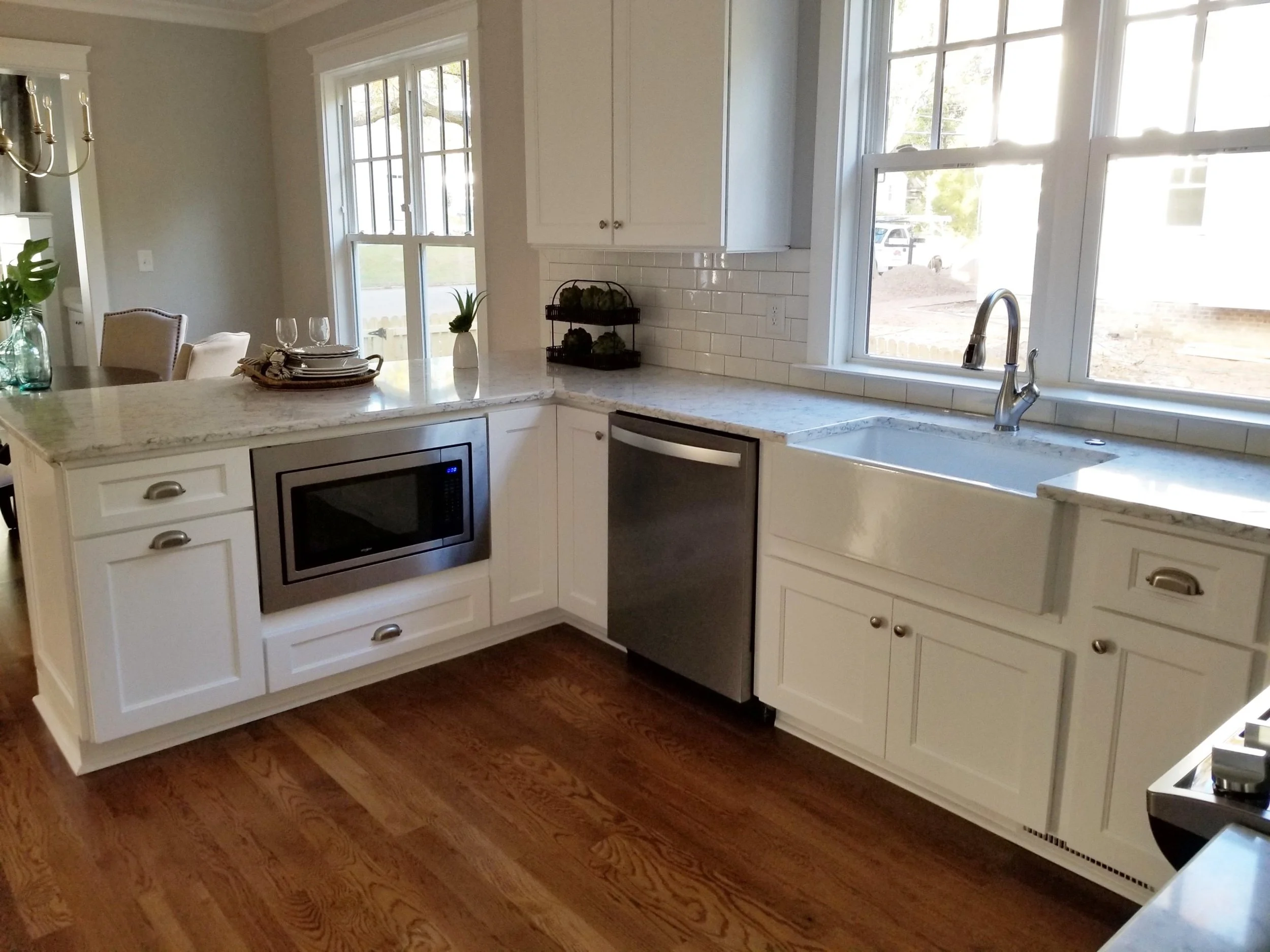 Bordeaux Bright White