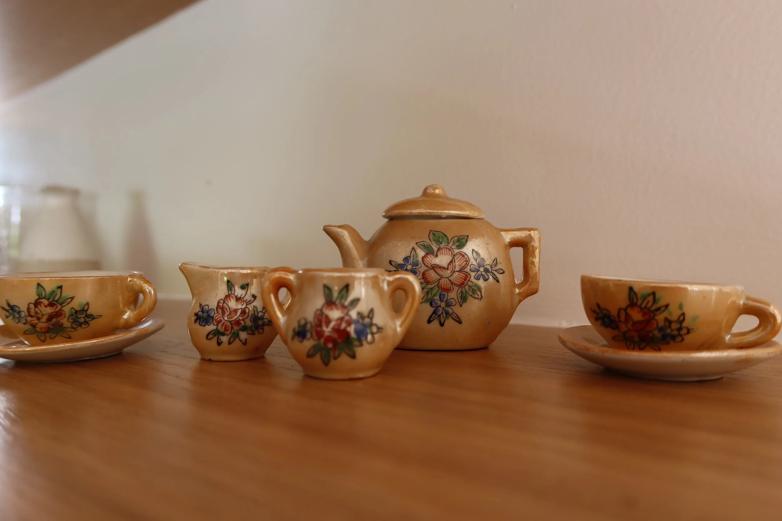 Japanese Doll Tea Set