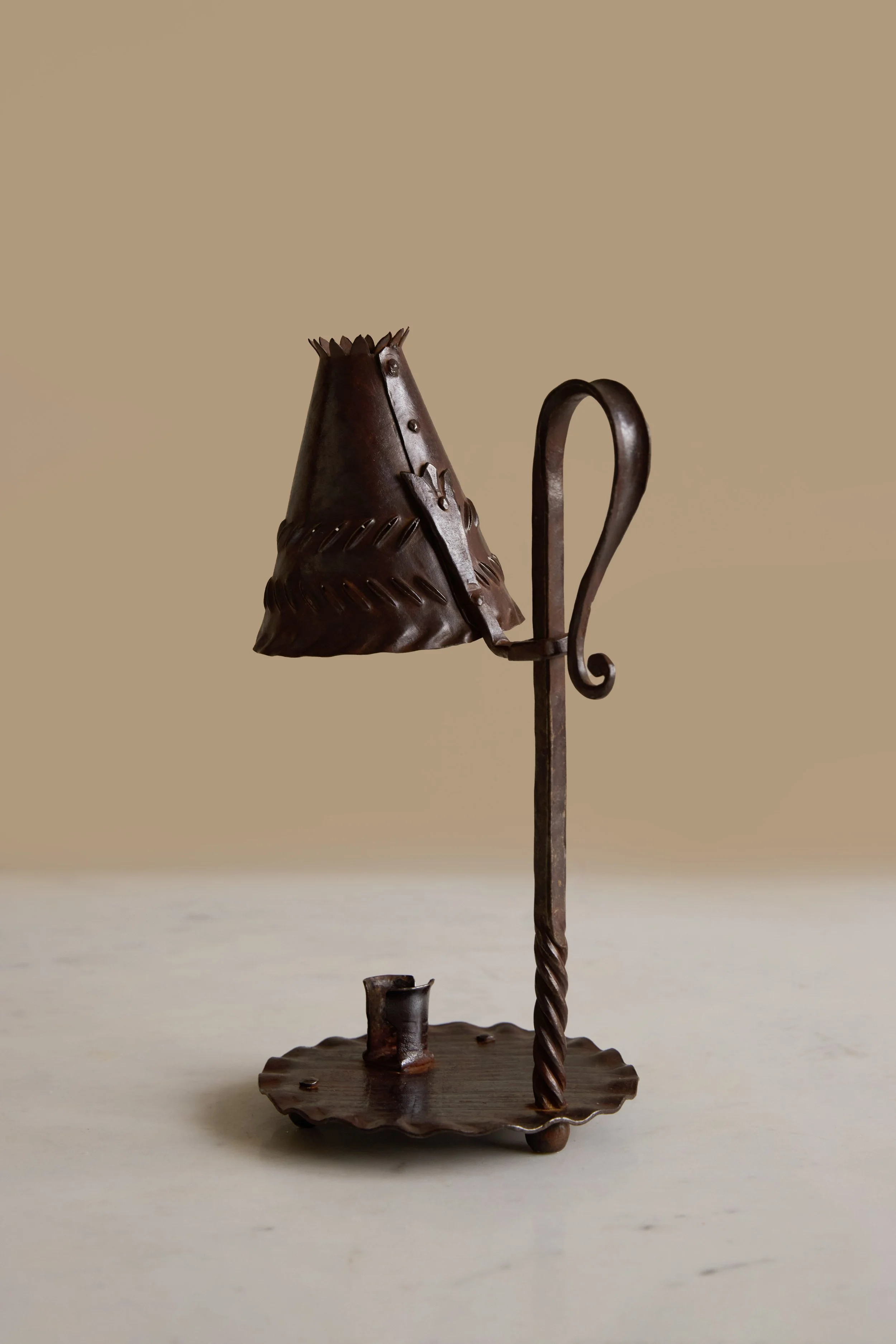iron shade candle 6.jpg